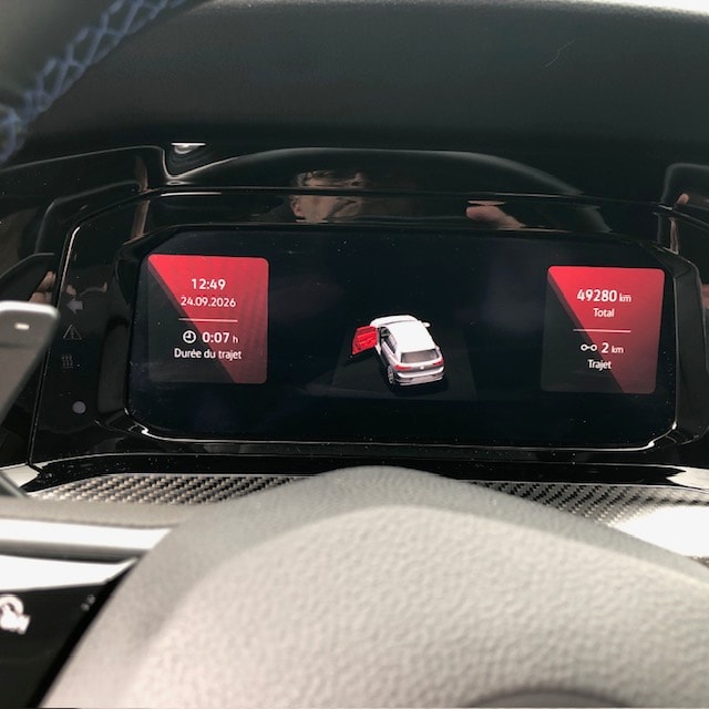 VW 2.0 TSI R 20 Years DSG 4motion-image-12