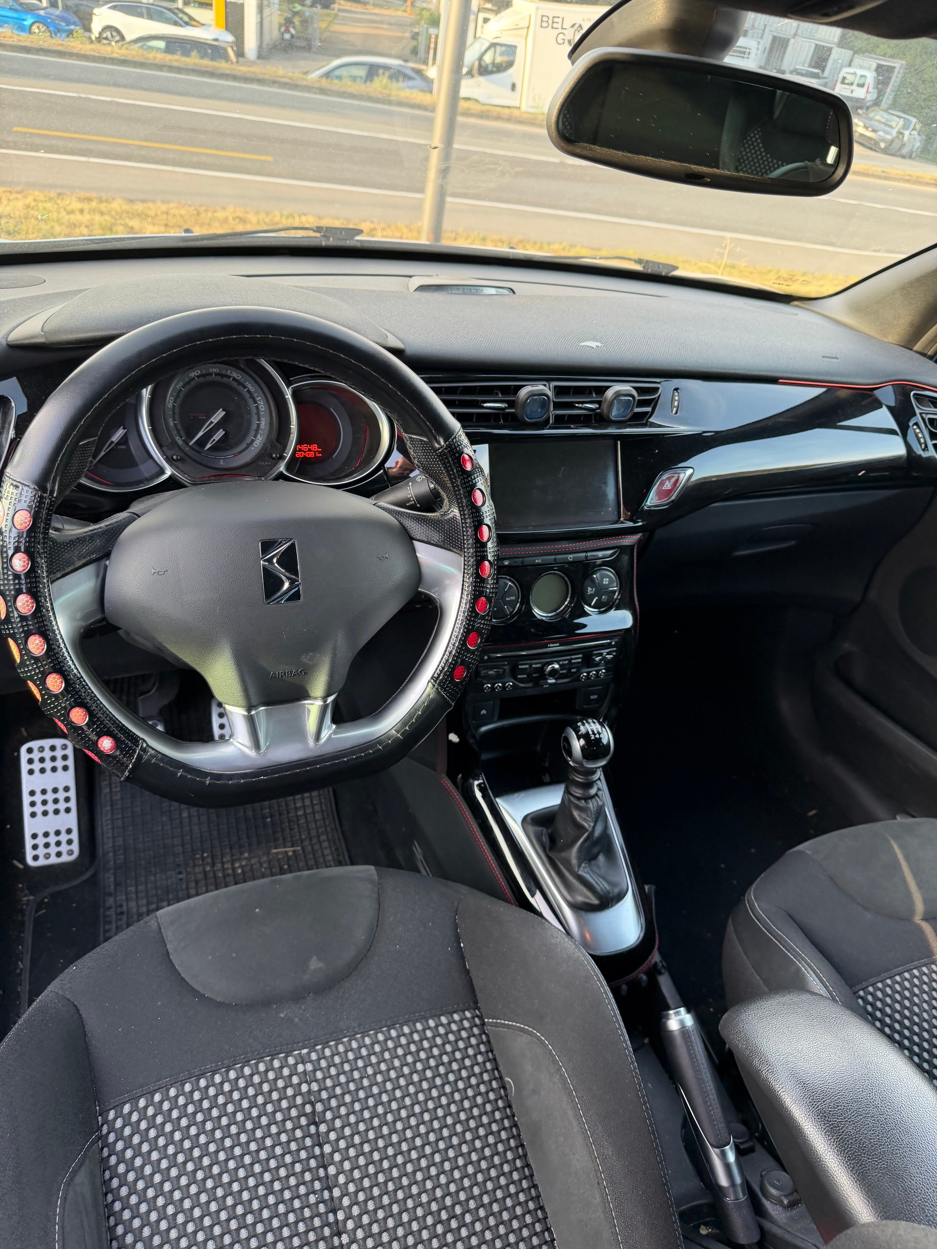 DS AUTOMOBILES DS3 1.6 THP Sport Chic-image-6