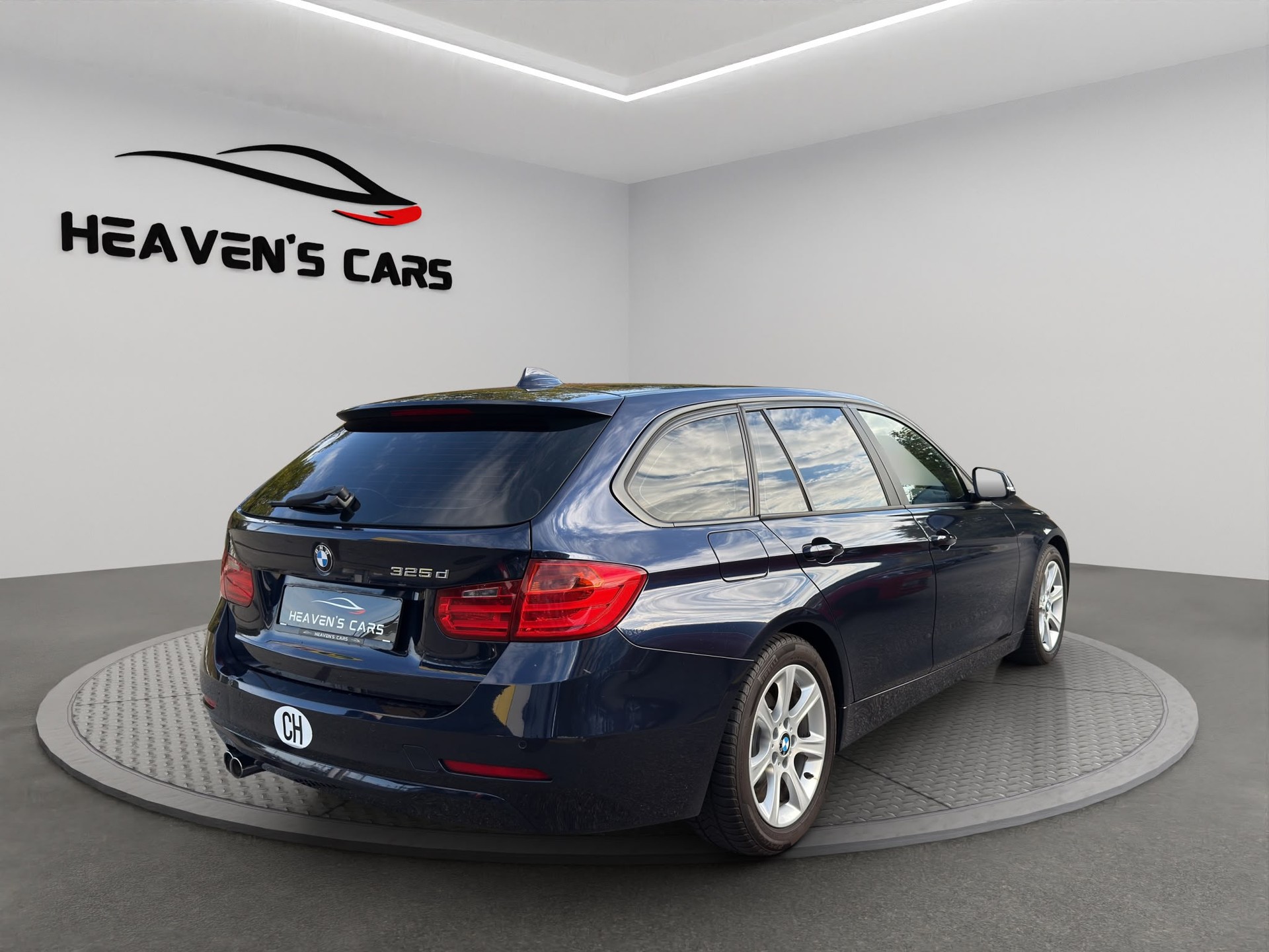 BMW 325d Touring-image-6