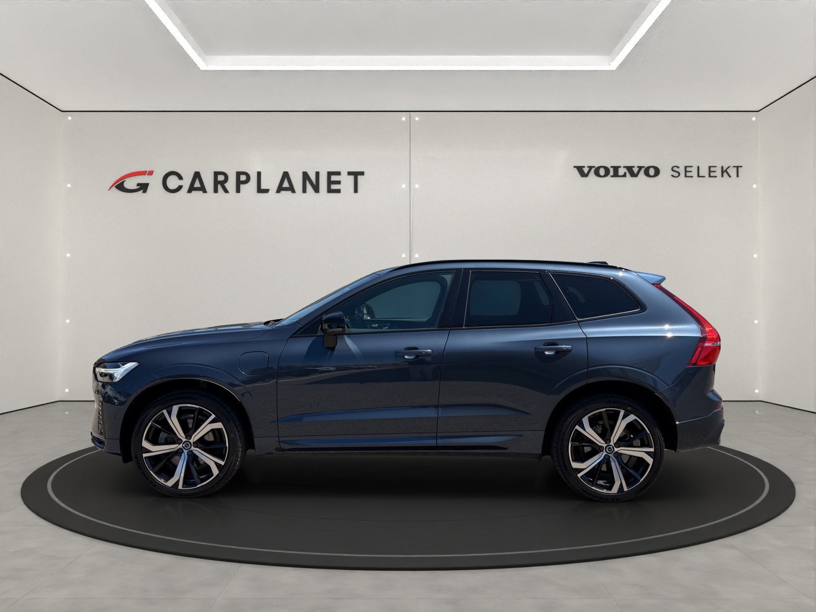 VOLVO XC60 2.0 T8 TE R-Design eAWD-image-1