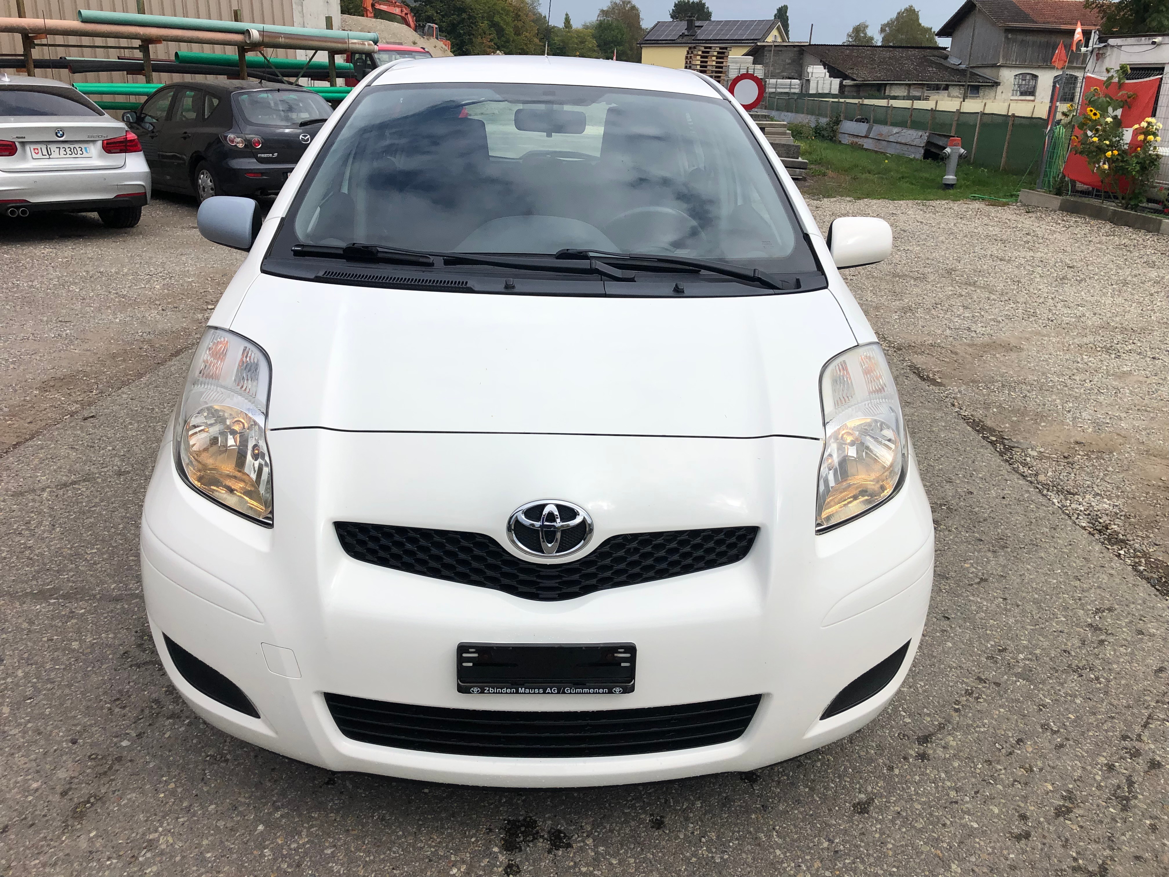Car photo