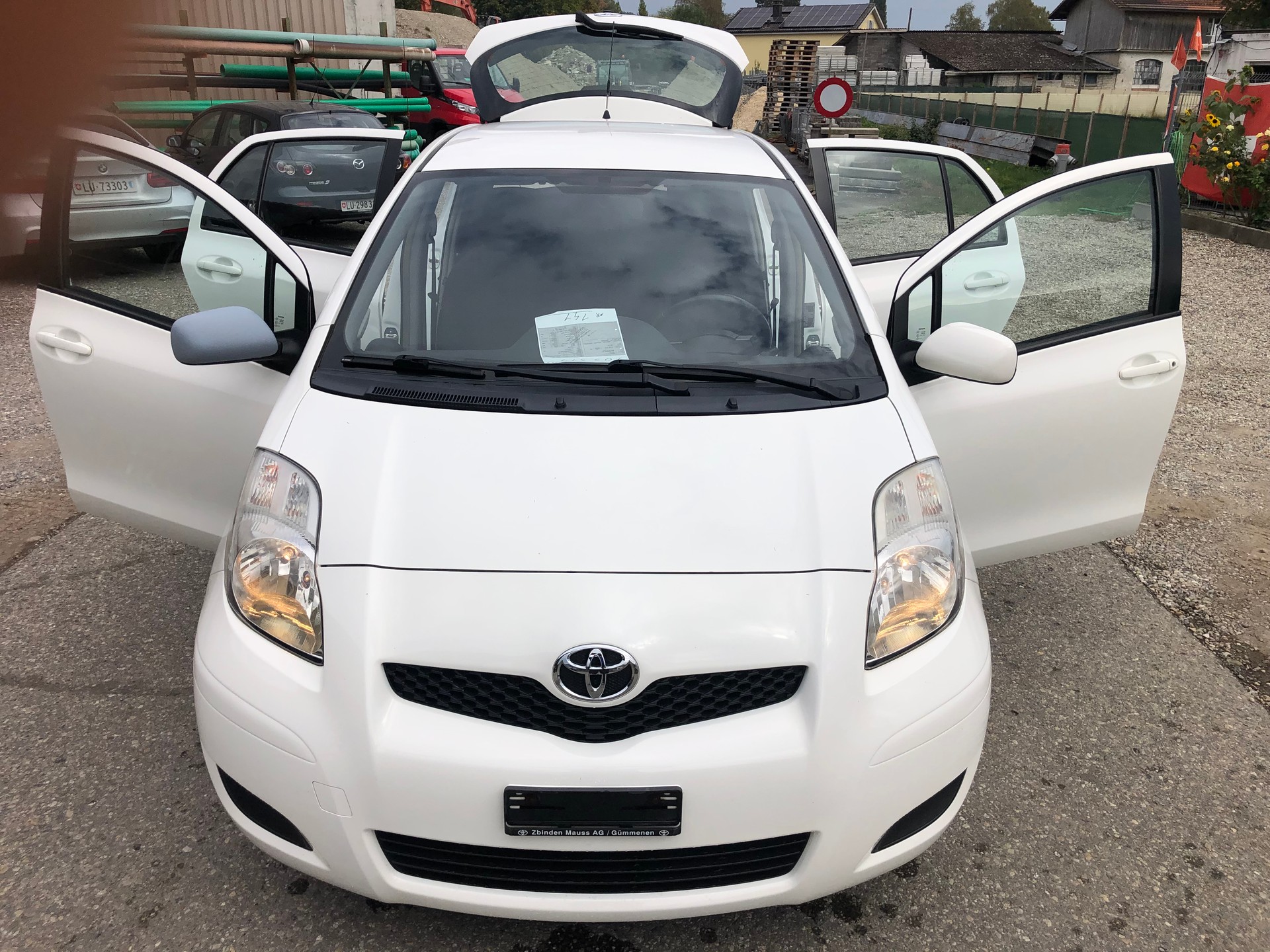 TOYOTA Yaris 1.33 Linea Sol-image-13