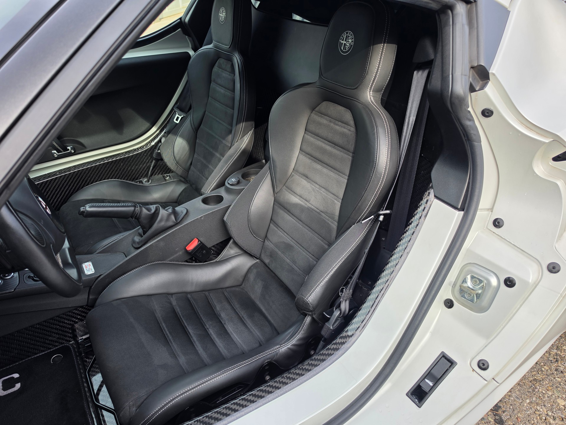 ALFA ROMEO 4C 1750 Launch Edition Nr. 224-image-5