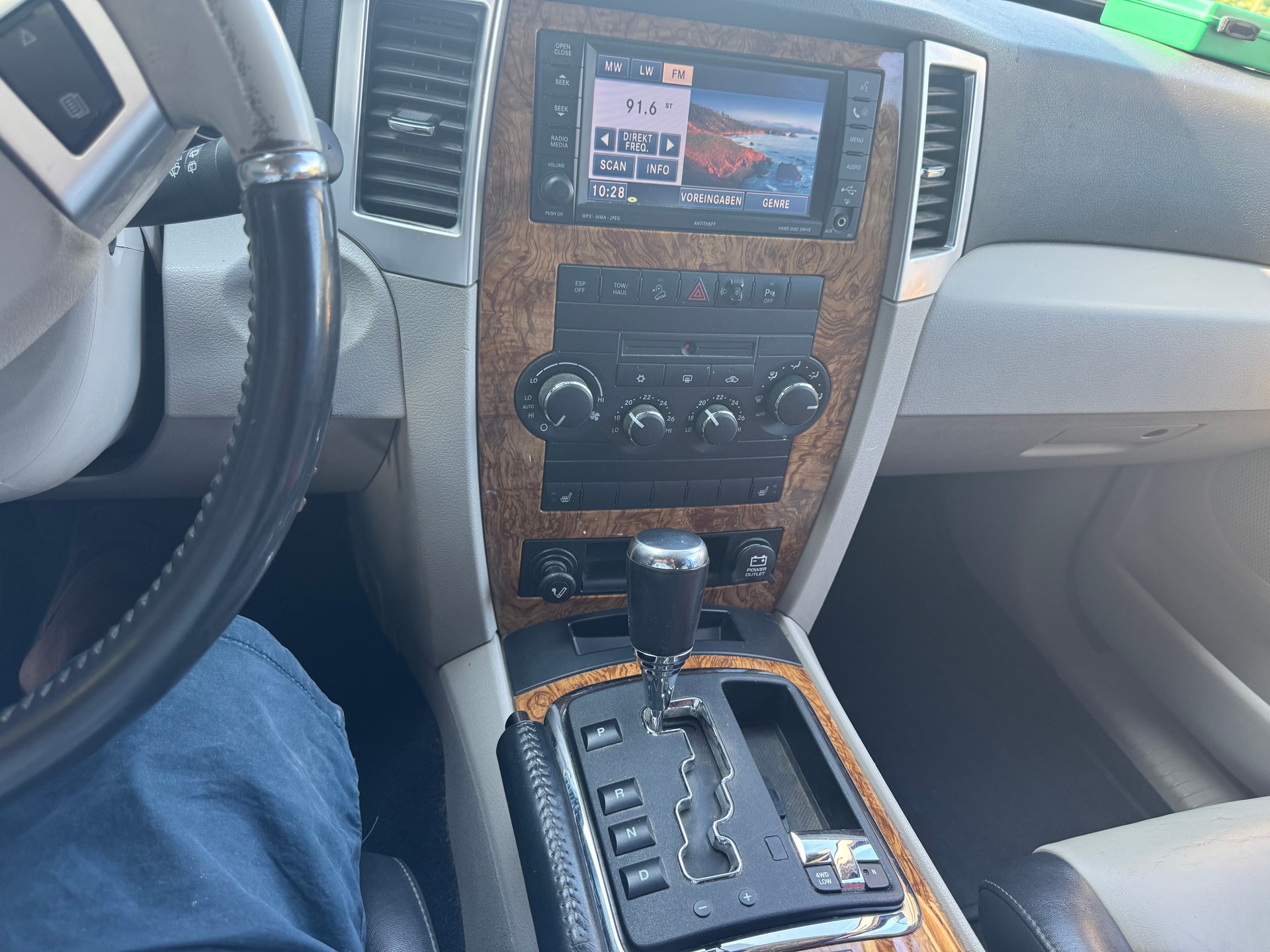 JEEP Grand Cherokee 4.7 V8 Limited Automatic-image-5