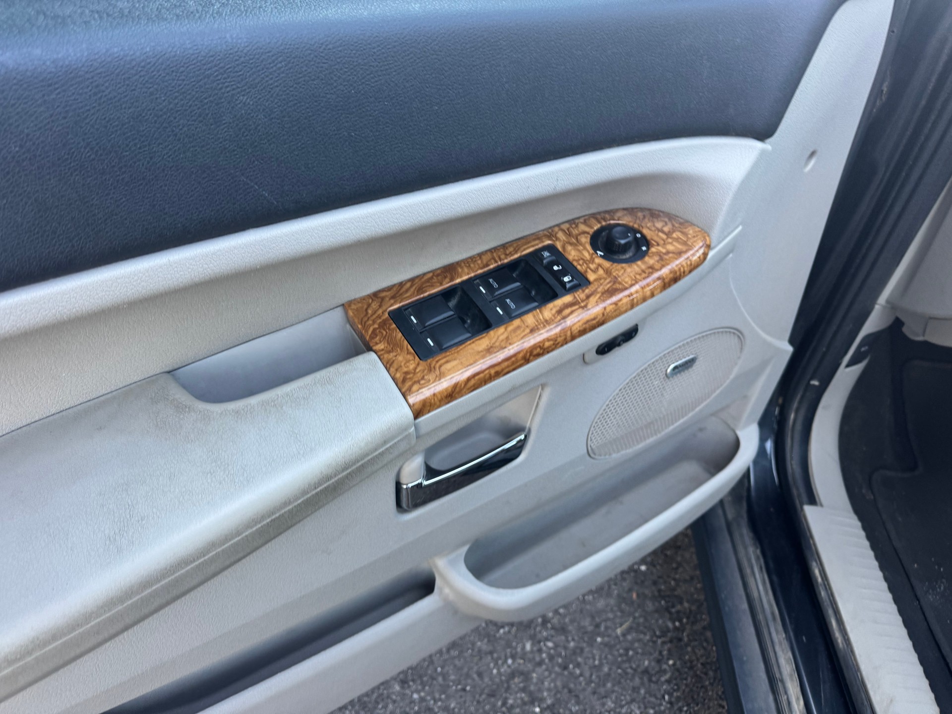 JEEP Grand Cherokee 4.7 V8 Limited Automatic-image-6