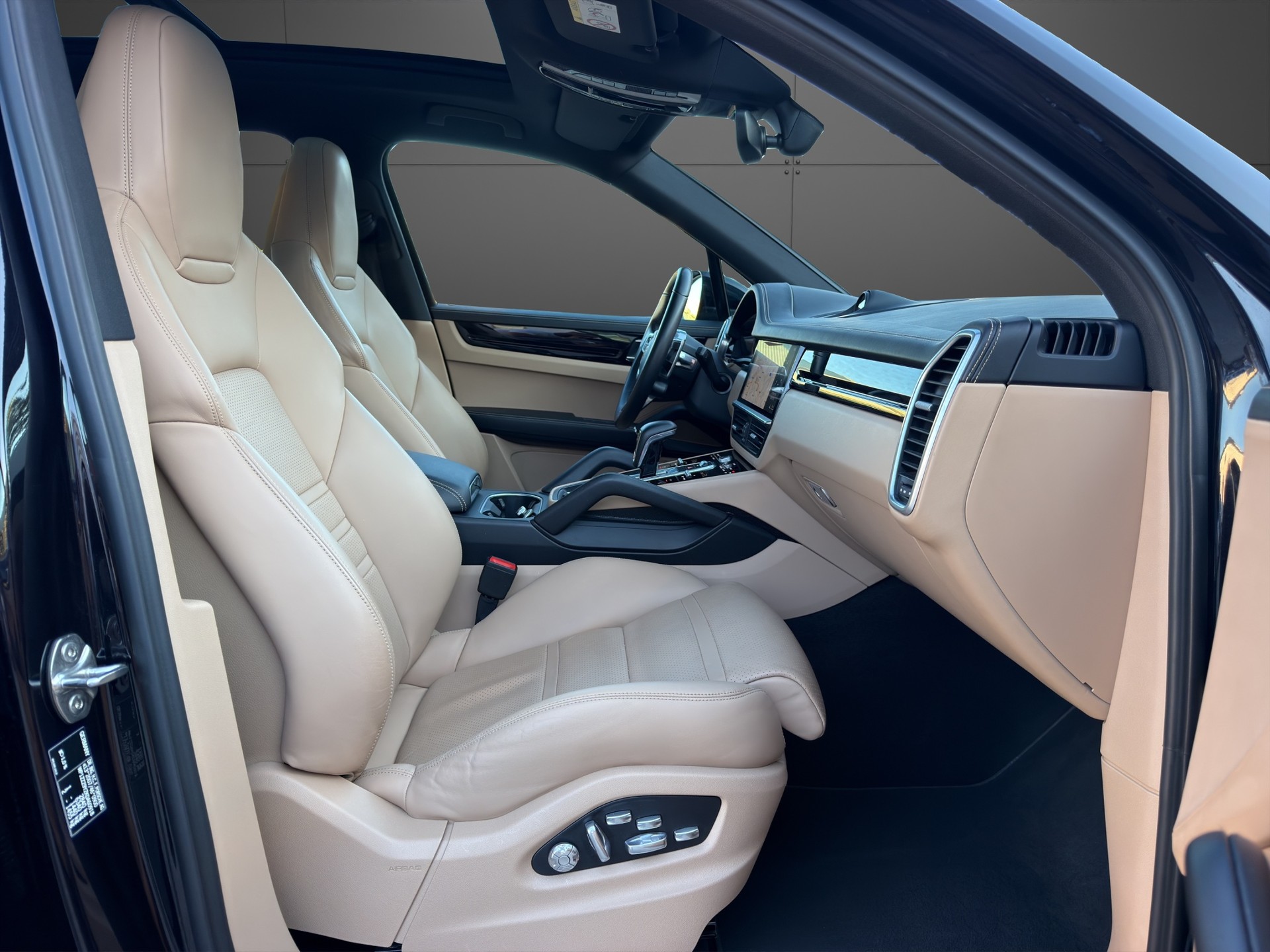 PORSCHE Cayenne S Panorama Dach MFK/Garantie-image-17