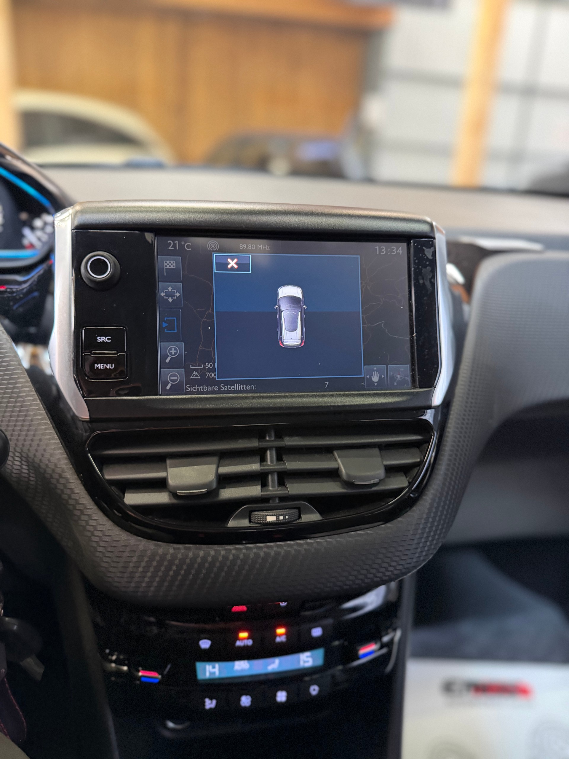 PEUGEOT 2008 1.2 PureTech Allure-image-13