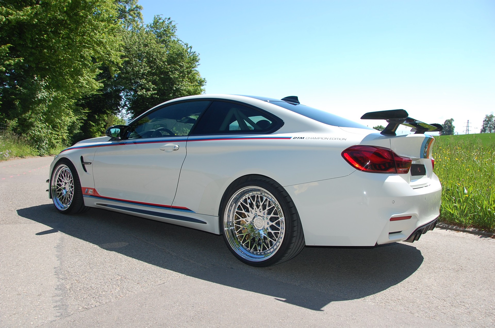 BMW M4 GTS-image-5