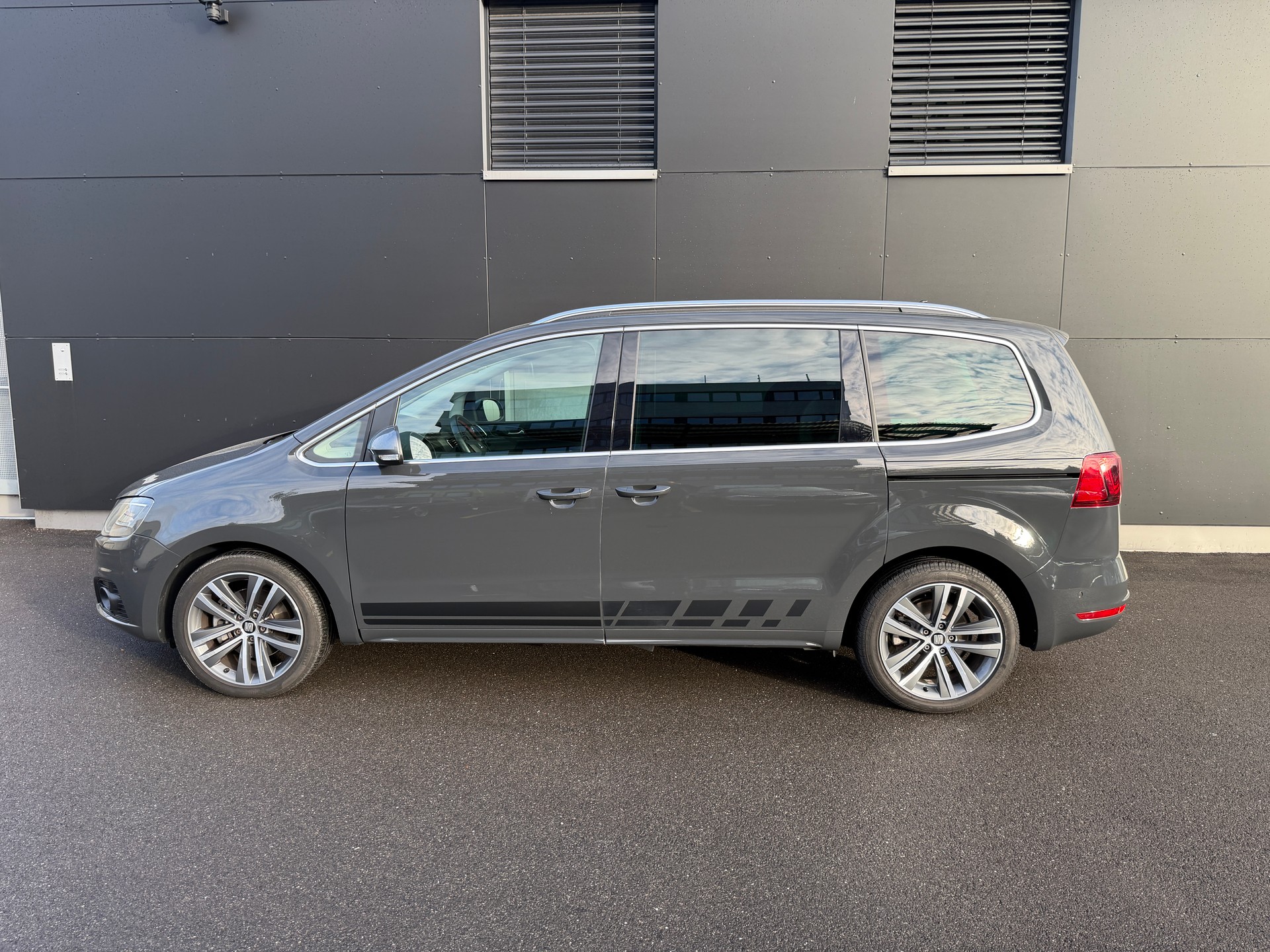 SEAT Alhambra 1.4 TSI DSG Hola FR-image-1