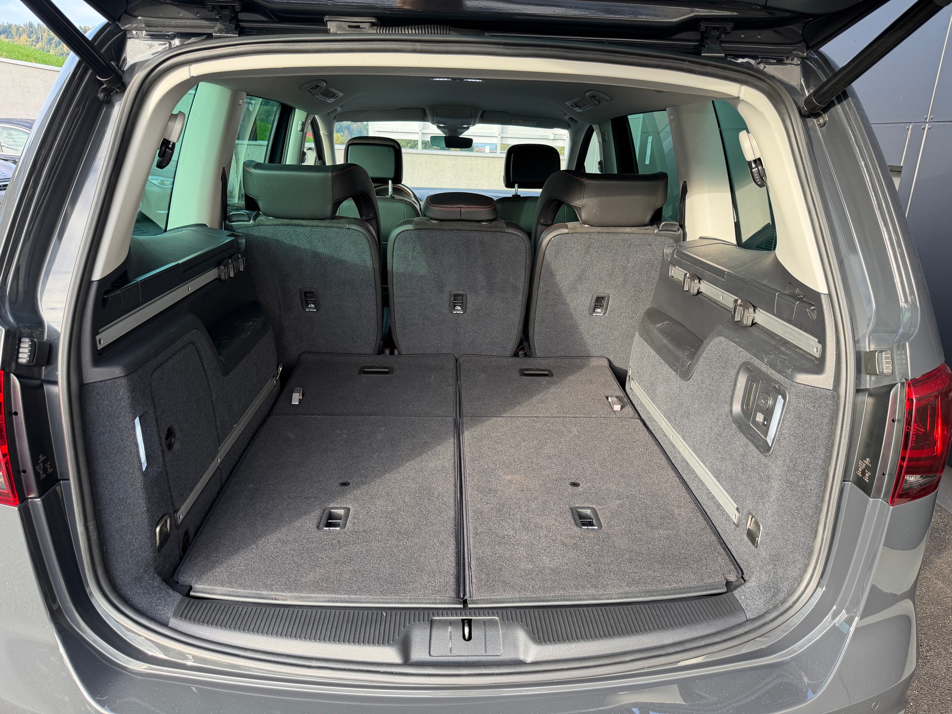 SEAT Alhambra 1.4 TSI DSG Hola FR-image-9