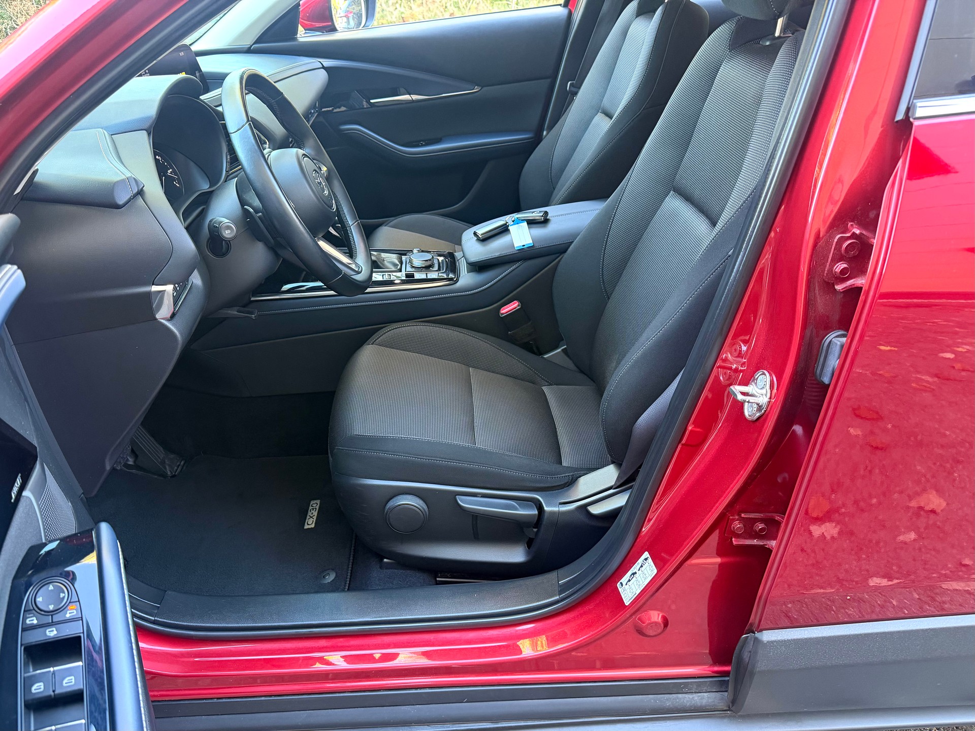 MAZDA CX-30 SKYACTIV-X M Hybrid Revolution AWD Automat - Sonderlackierung (Soul Red Crystal) --image-5