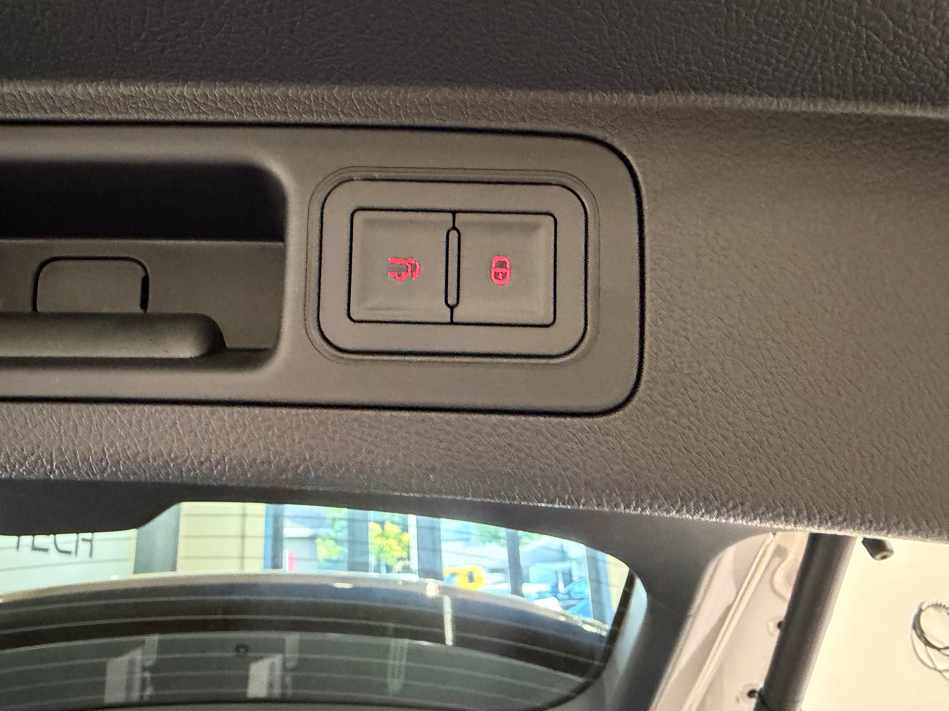 BYD Seal U DM-i Design AWD *NARDO GREY*-image-13
