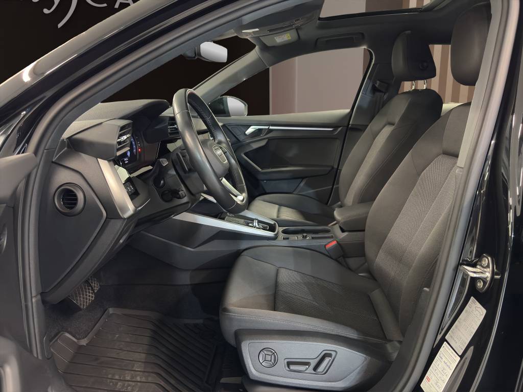 AUDI A3 Sportback 35 TFSI Attraction S-tronic-image-5