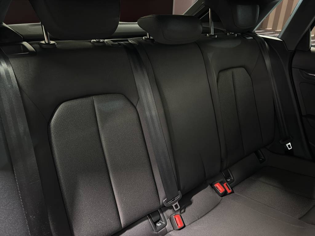 AUDI A3 Sportback 35 TFSI Attraction S-tronic-image-7