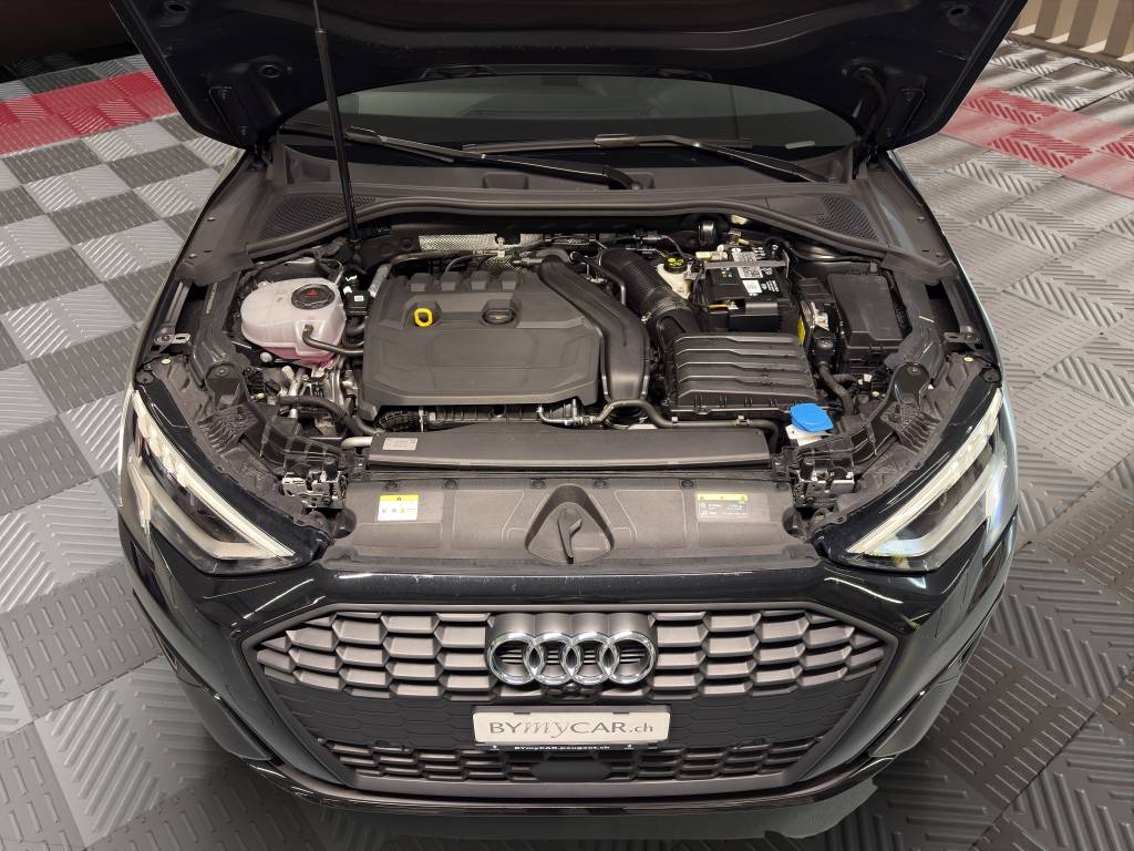 AUDI A3 Sportback 35 TFSI Attraction S-tronic-image-10