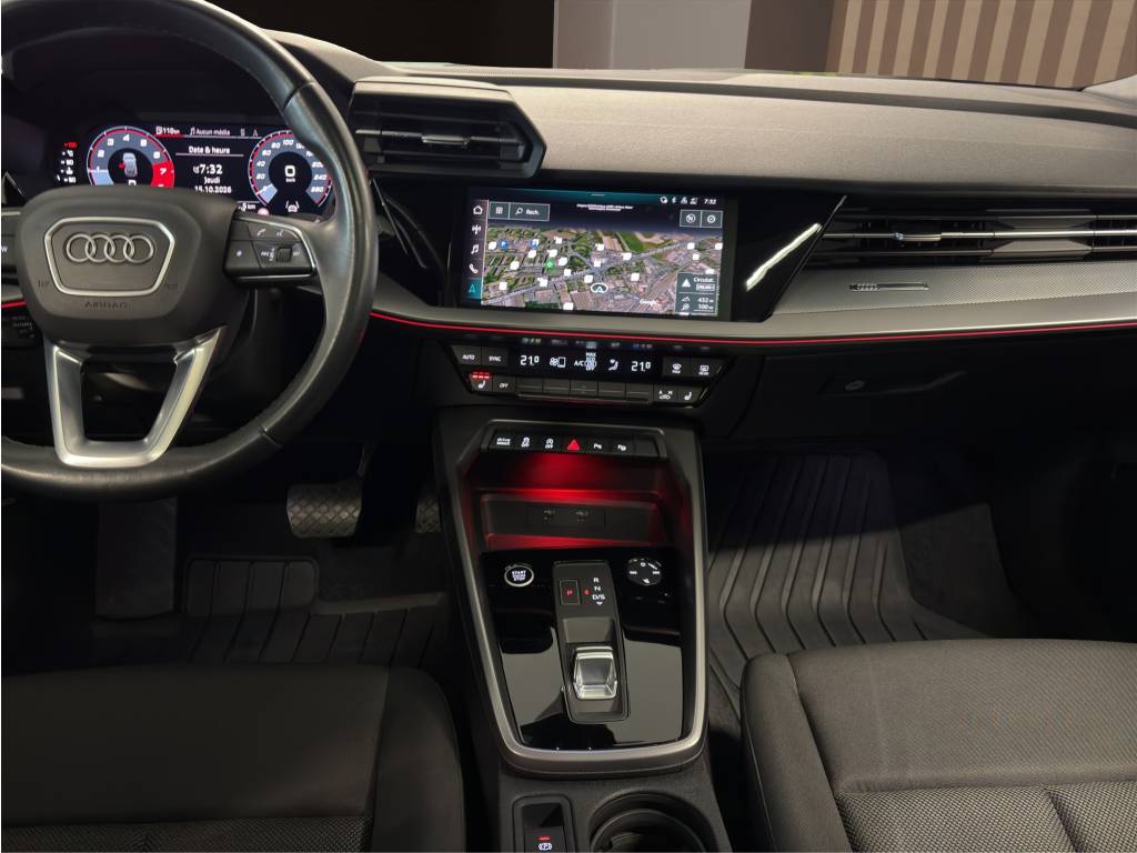AUDI A3 Sportback 35 TFSI Attraction S-tronic-image-14