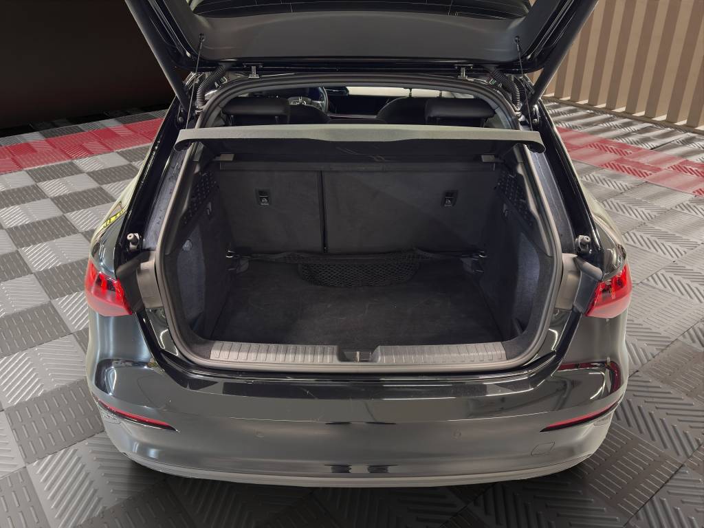 AUDI A3 Sportback 35 TFSI Attraction S-tronic-image-9