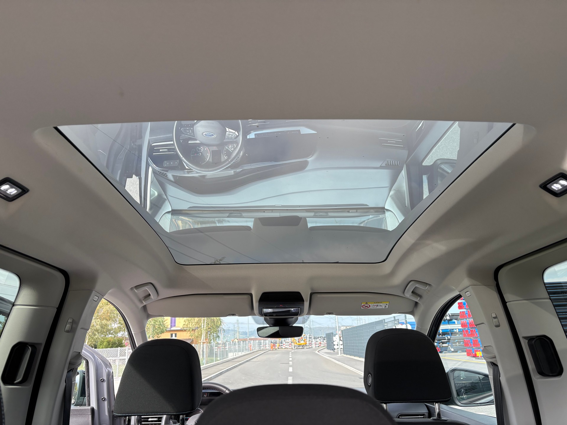 FORD Tourneo Connect 2.0 EcoBlue AWD Active-image-14