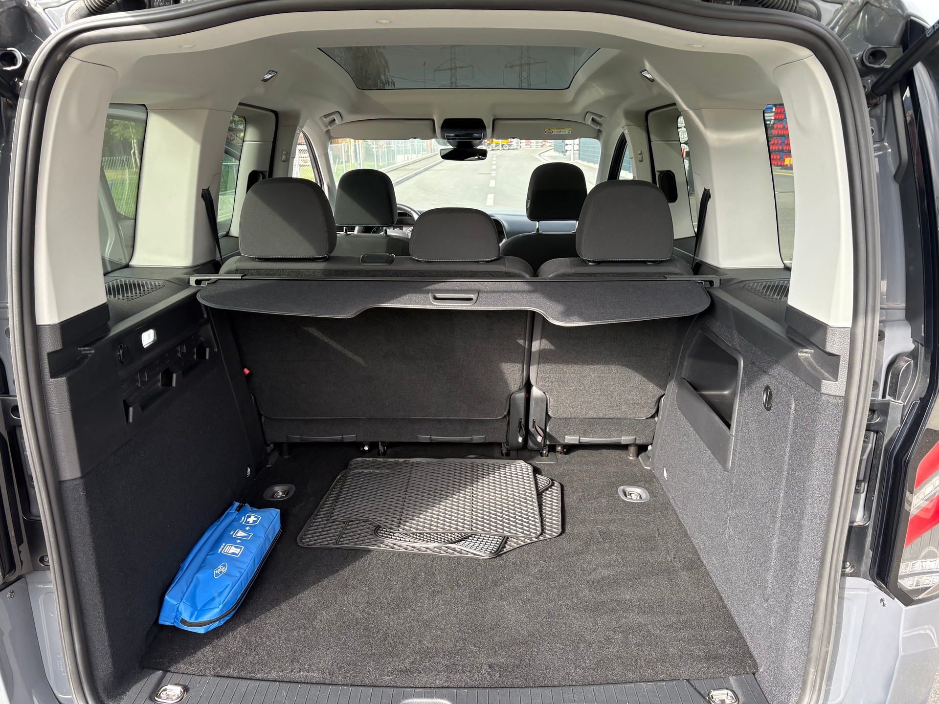FORD Tourneo Connect 2.0 EcoBlue AWD Active-image-15