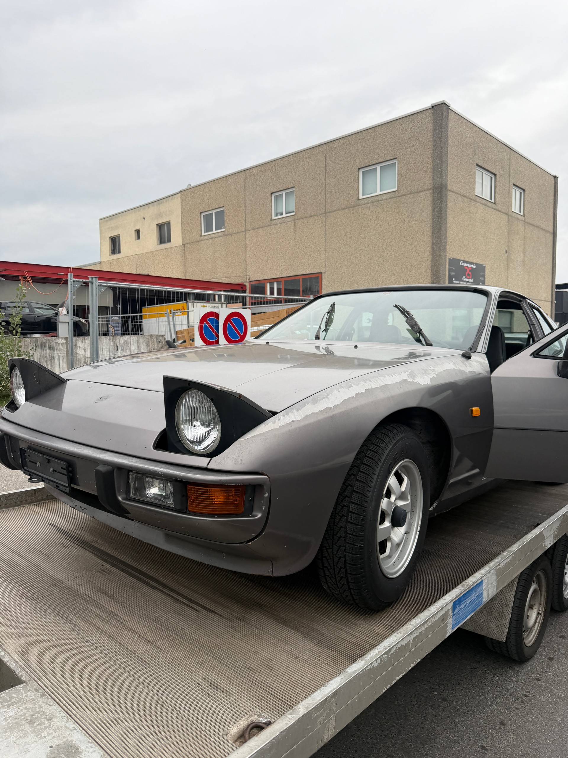 PORSCHE 924 TURBO Automatic Export-image-1