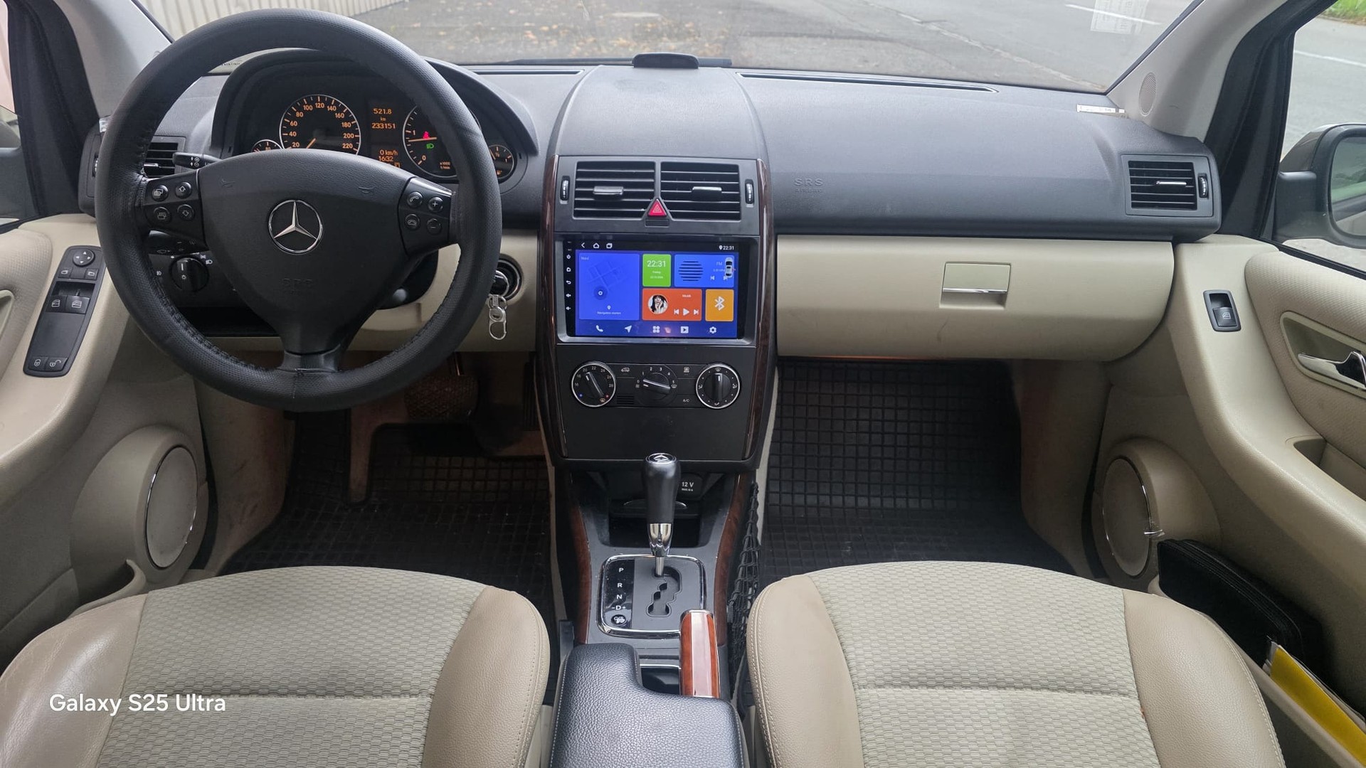 MERCEDES-BENZ A 180 CDI Elégance-image-14