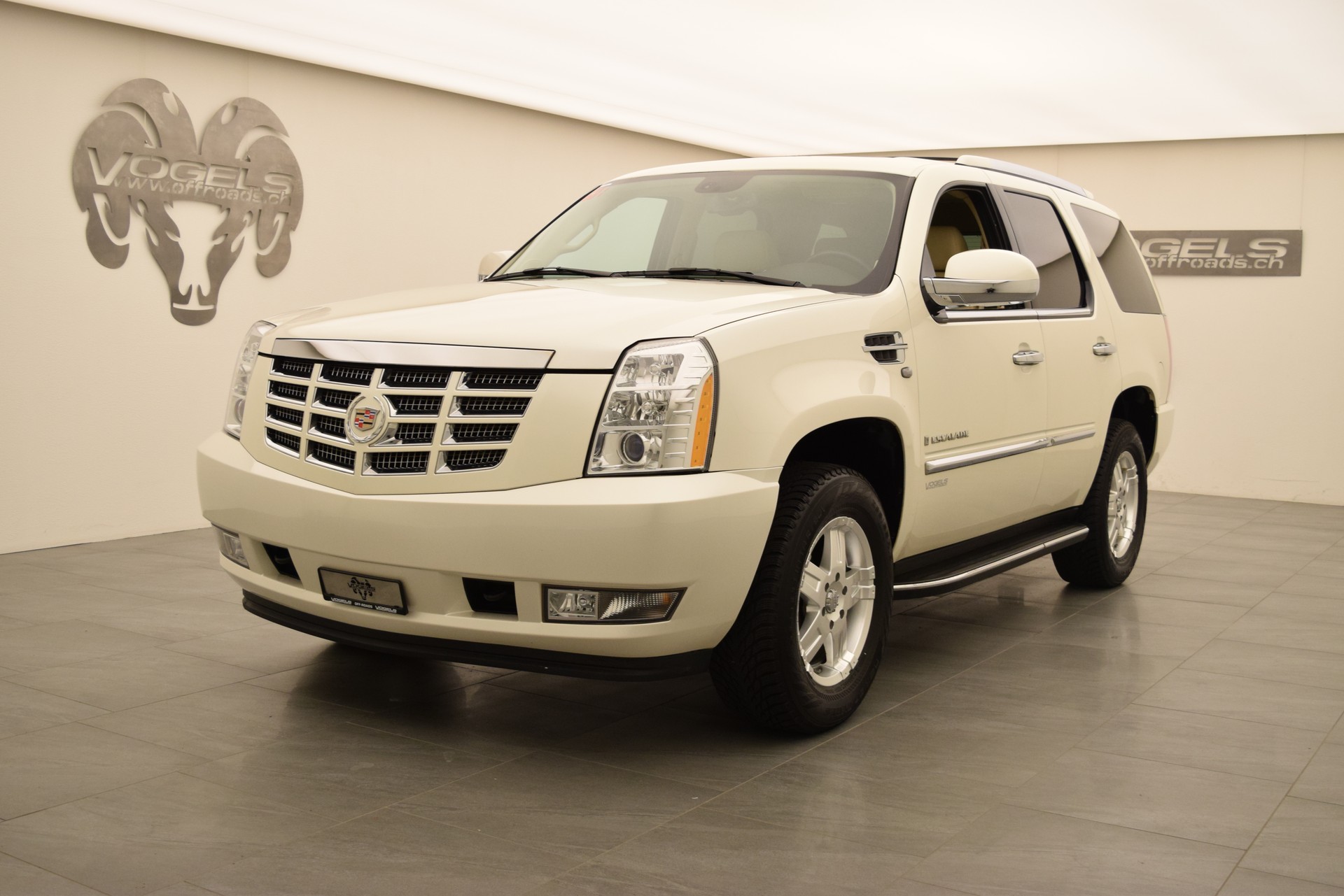 CADILLAC Escalade 6.2 Sport Luxury-image-1