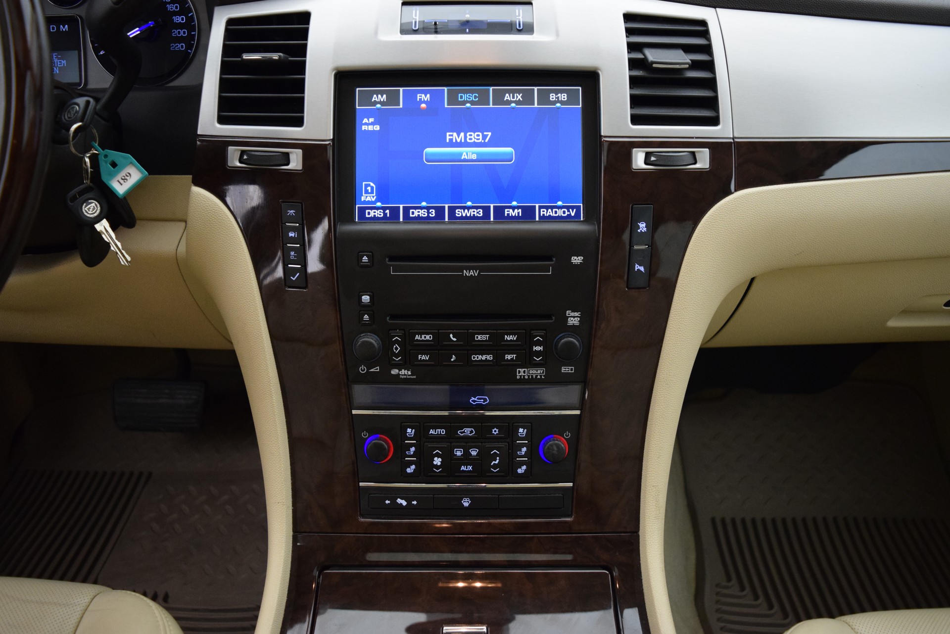 CADILLAC Escalade 6.2 Sport Luxury-image-12