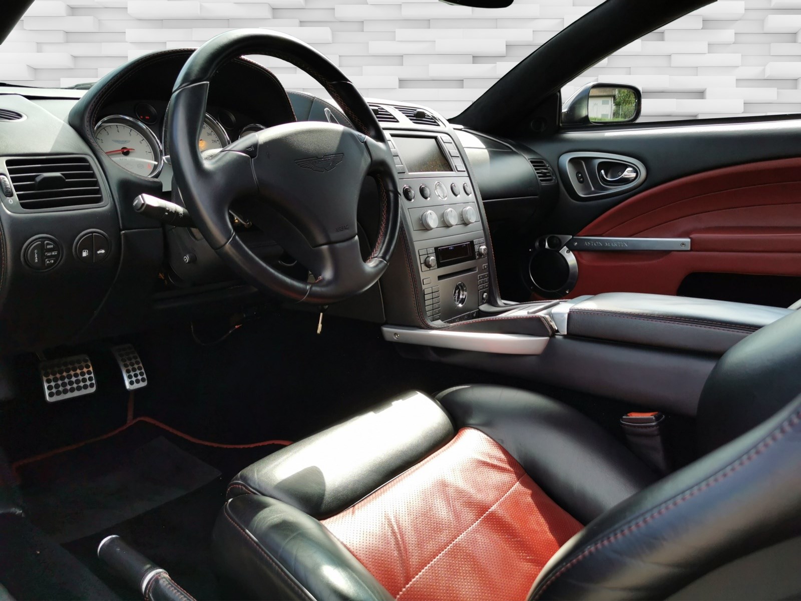 ASTON MARTIN Vanquish V12 S 5.9-48-image-8