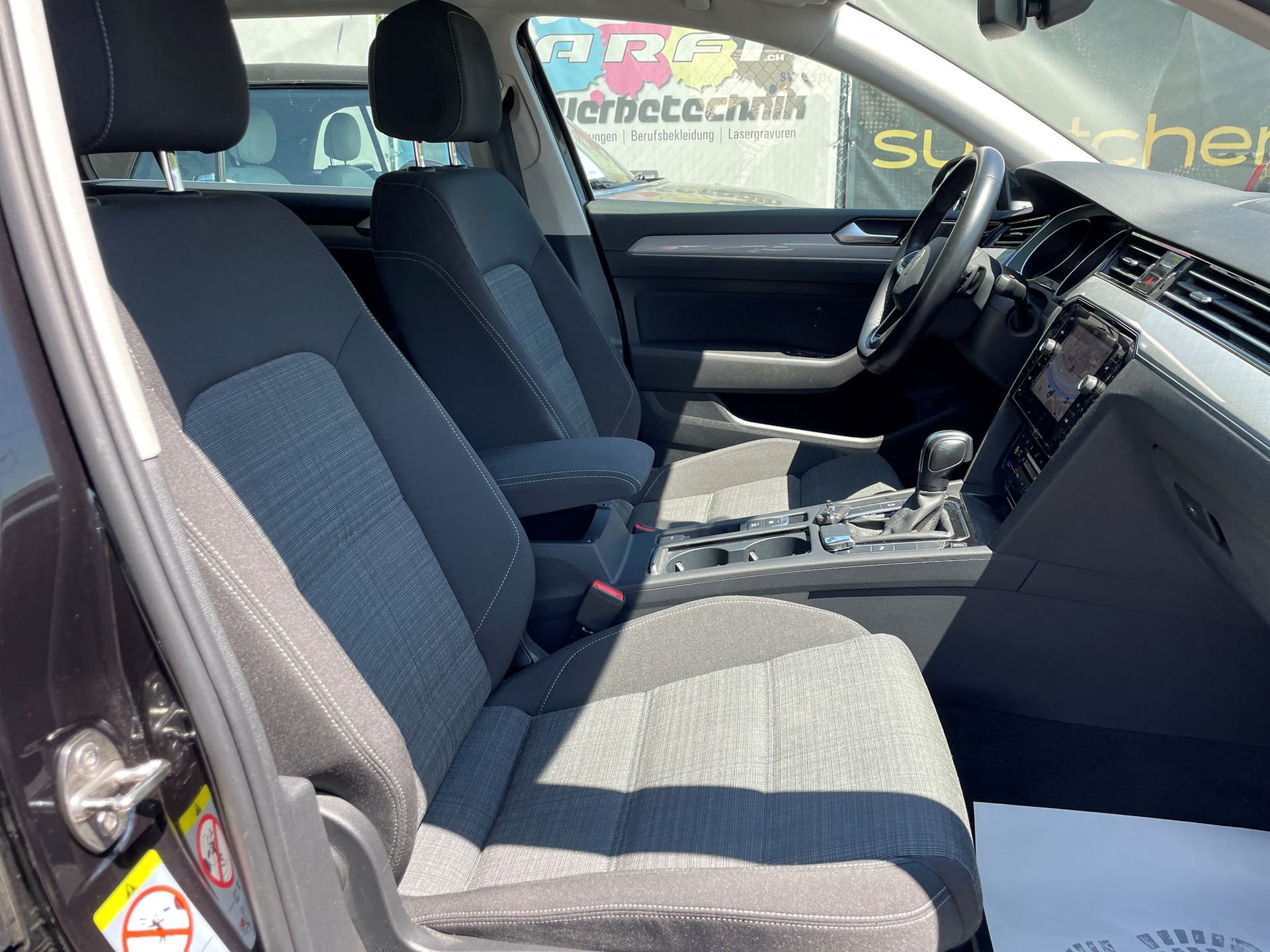 VW Passat 2.0 TDI BMT Business DSG-image-9