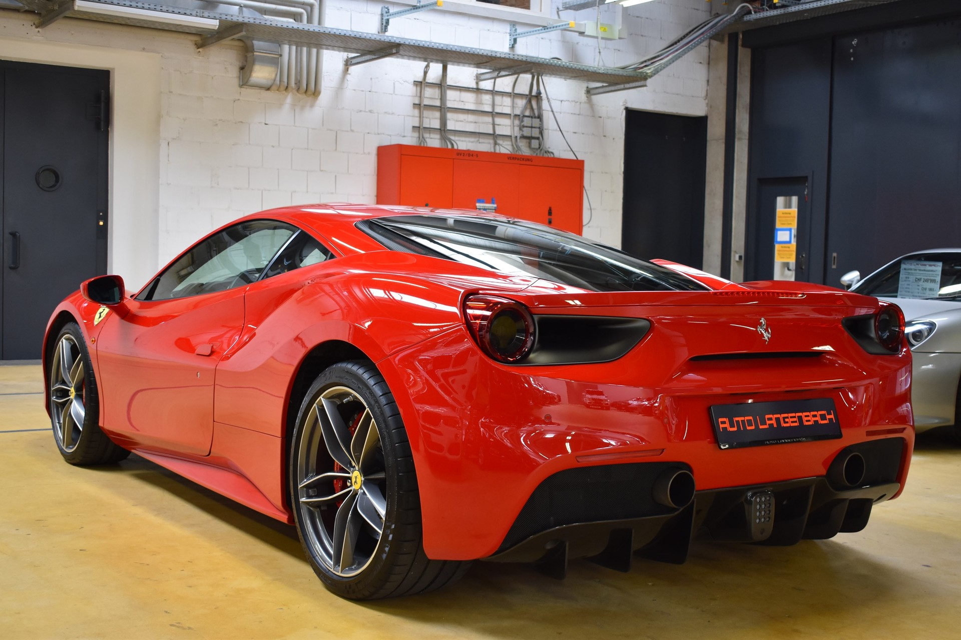 FERRARI 488 GTB 3.9 V8-image-2