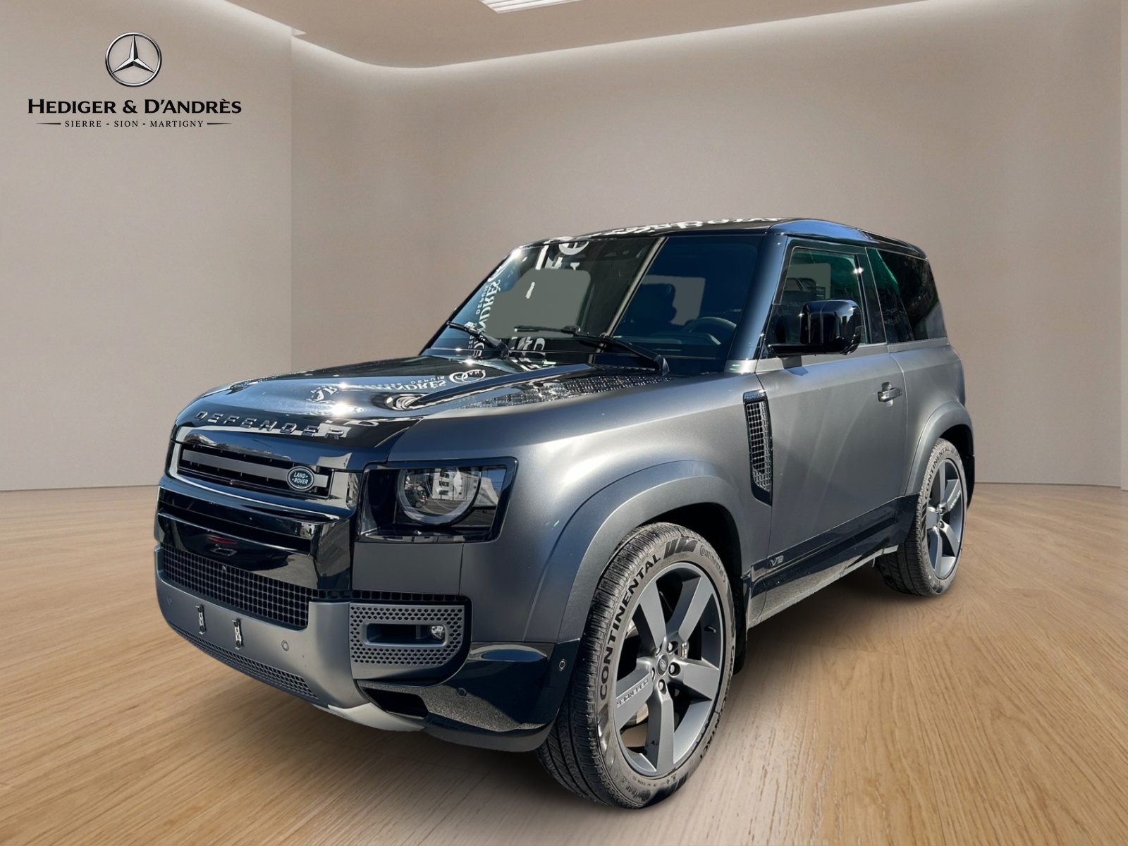 LAND ROVER Defender 90 525 V8 5.0 Carpathian Edition AT8-image-0