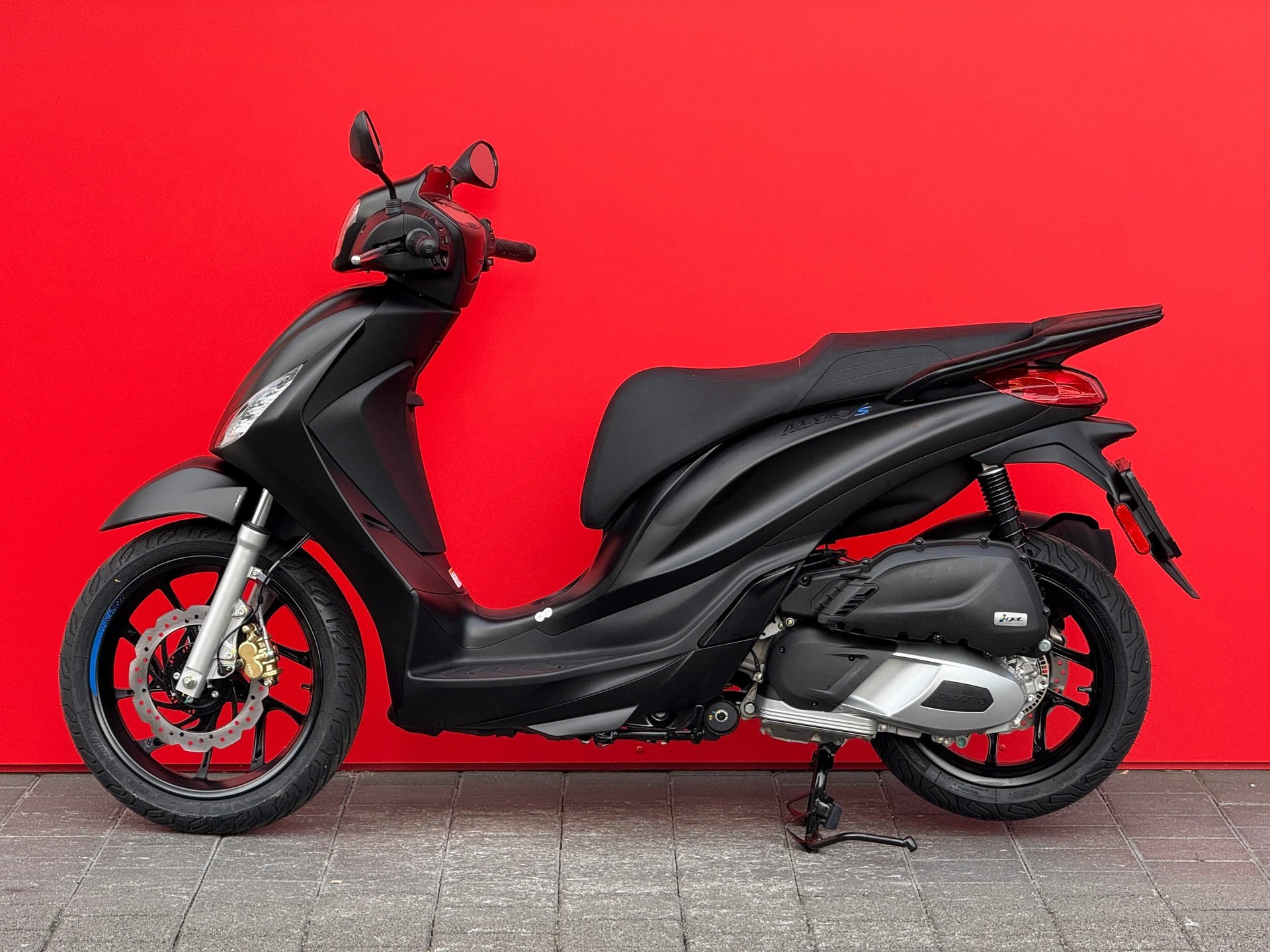 PIAGGIO Medley 200 Sport ABS E5+-image-15