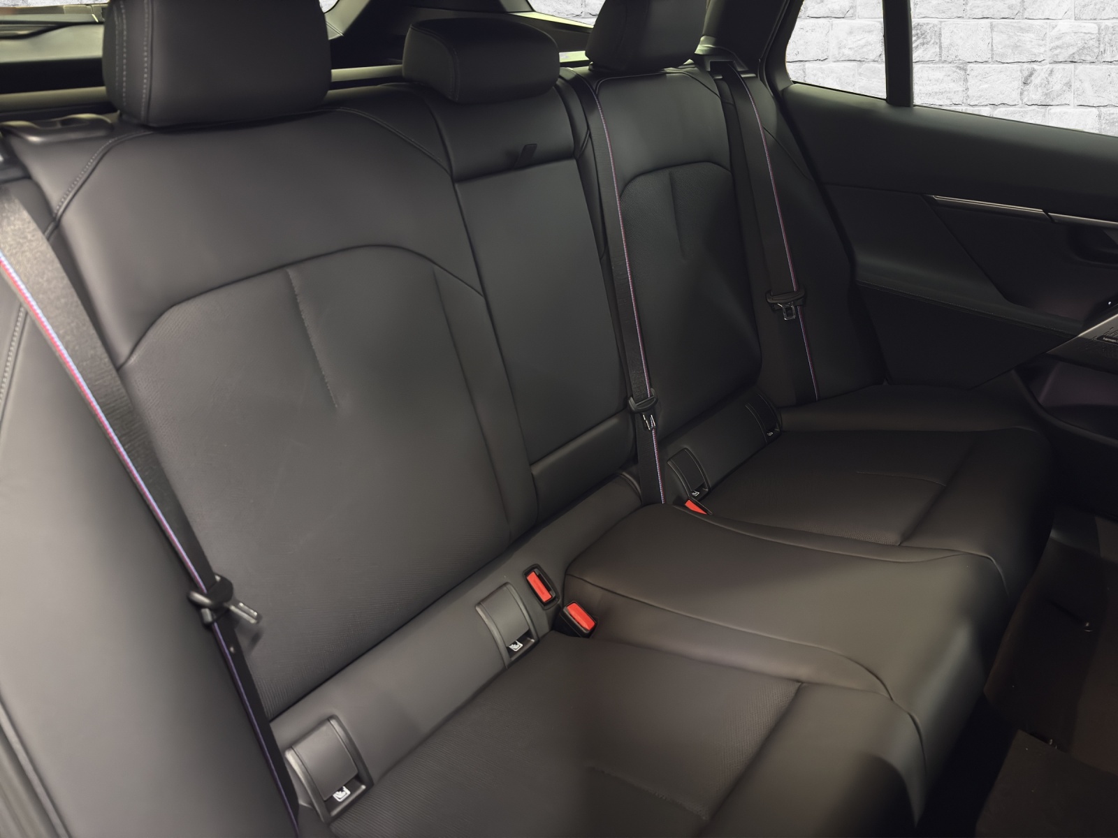 BMW i5 M60 Touring-image-15