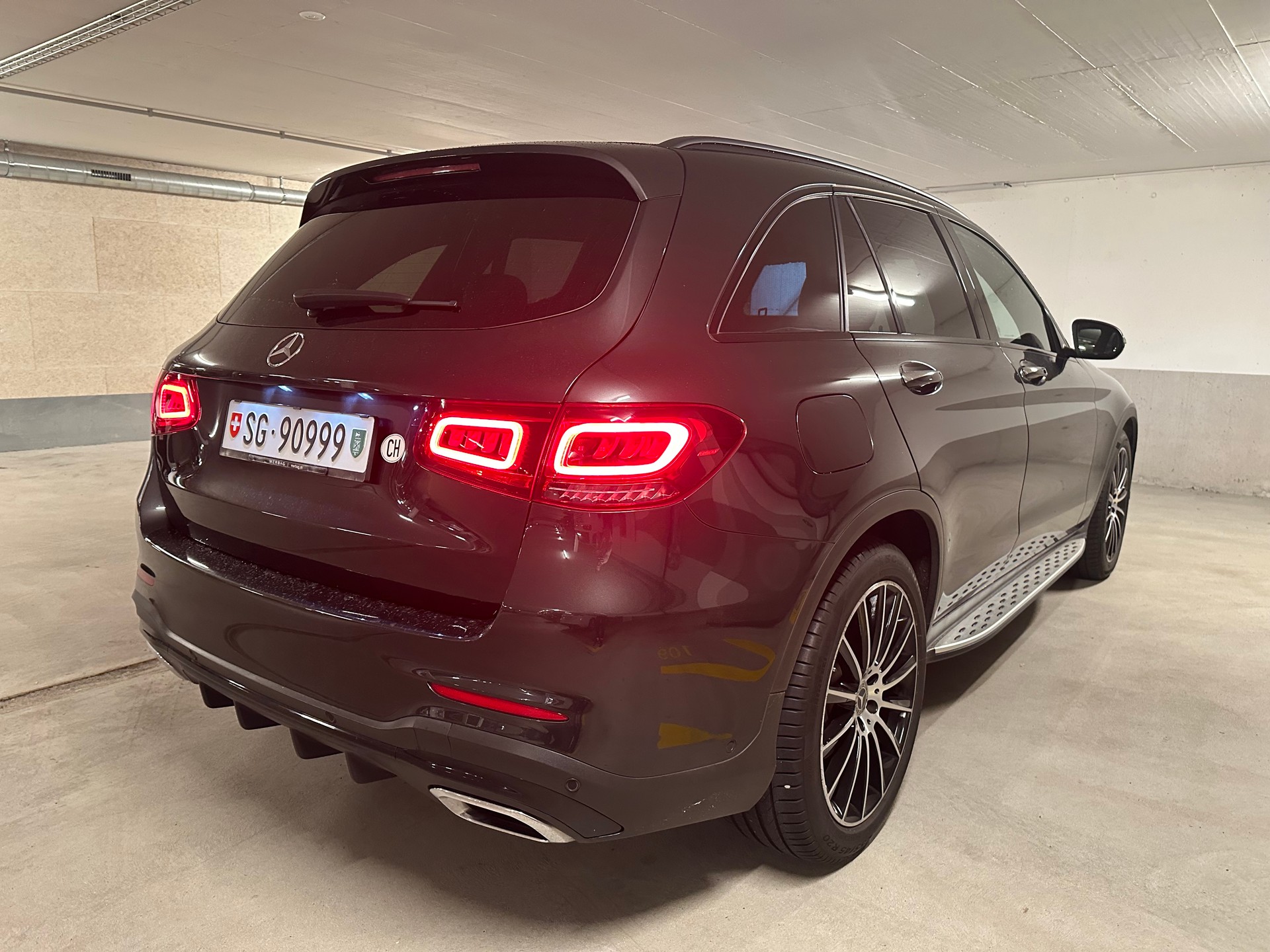 MERCEDES-BENZ GLC 220 d AMG Line 4Matic 9G-Tronic - *Leasing möglich - *CH Fahrzeug - *frisch ab Service - *8-fach bereift-image-1