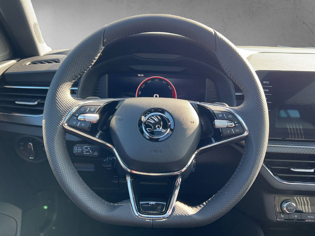 SKODA Kamiq 1.5 TSI ACT Monte Carlo DSG-image-9