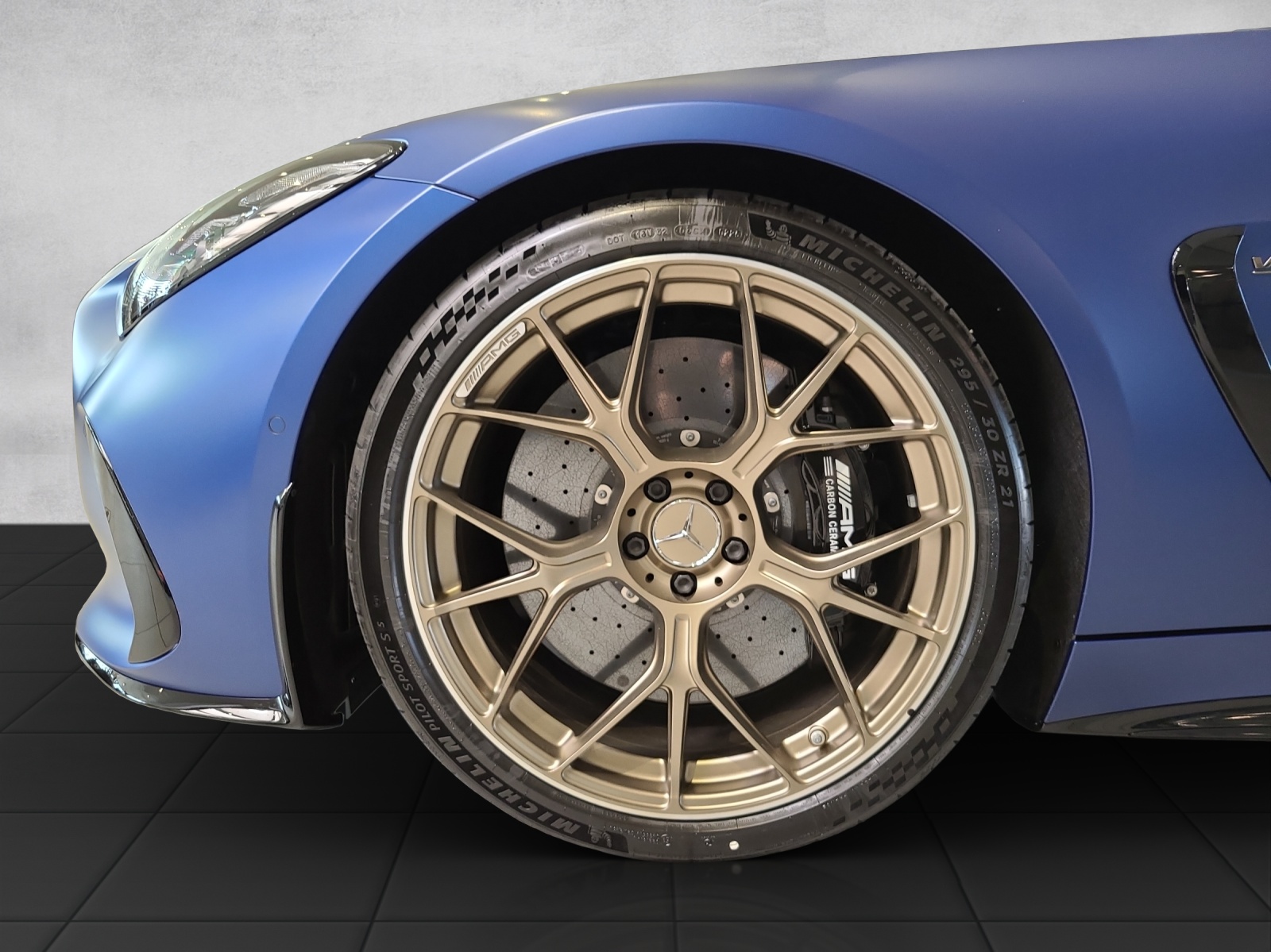 MERCEDES-BENZ AMG GT 63 SE Performance 4Matic+ Executive Edition-image-9