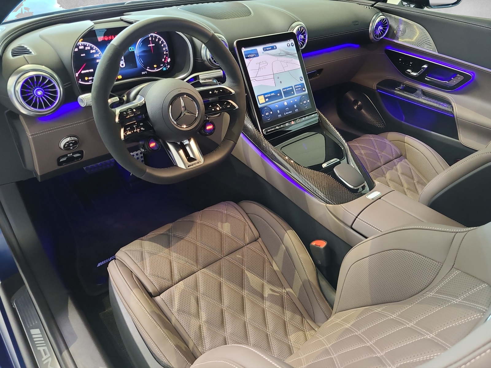 MERCEDES-BENZ AMG GT 63 SE Performance 4Matic+ Executive Edition-image-6