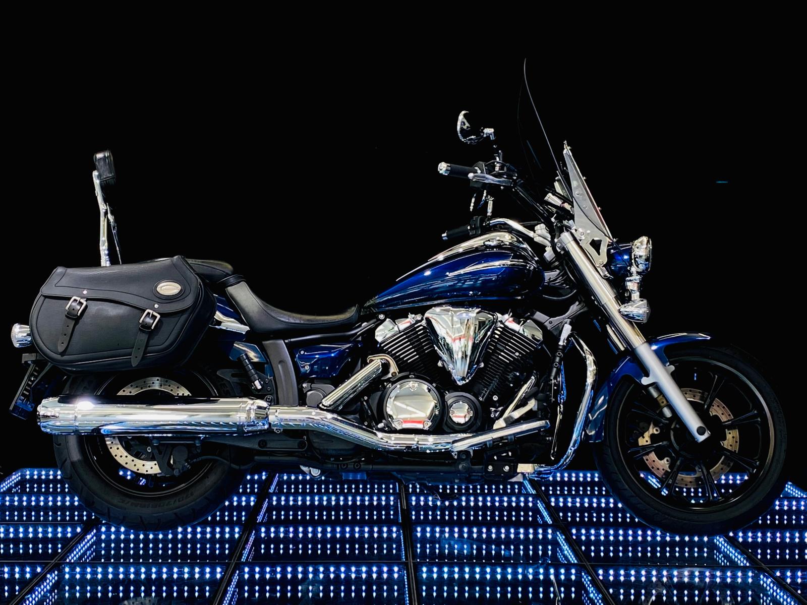 YAMAHA XVS 950 A Midnight Star (25kW)-showroom-element-2