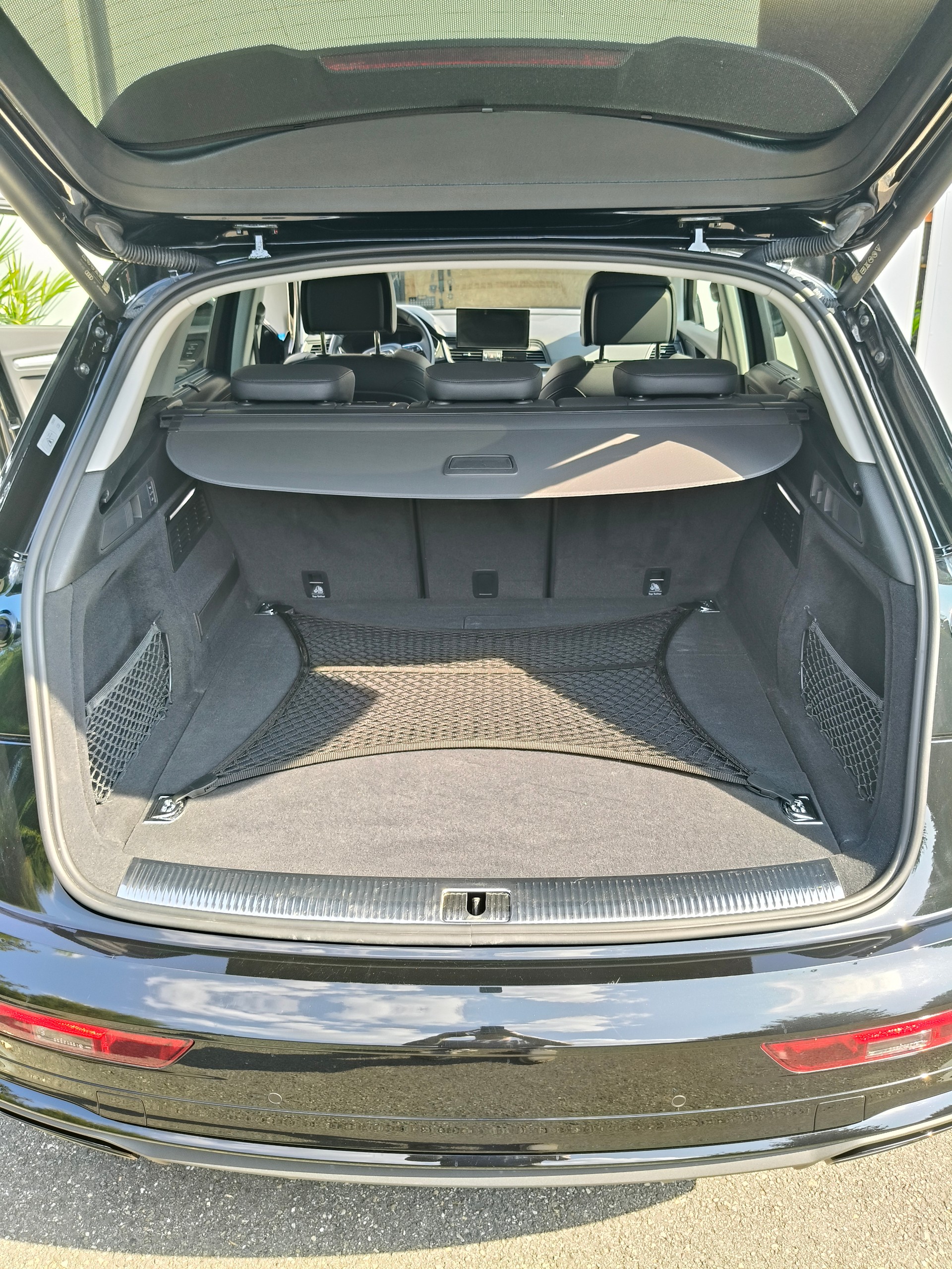 AUDI Q5 50 TFSI e PHEV S line quattro S-tronic-image-12