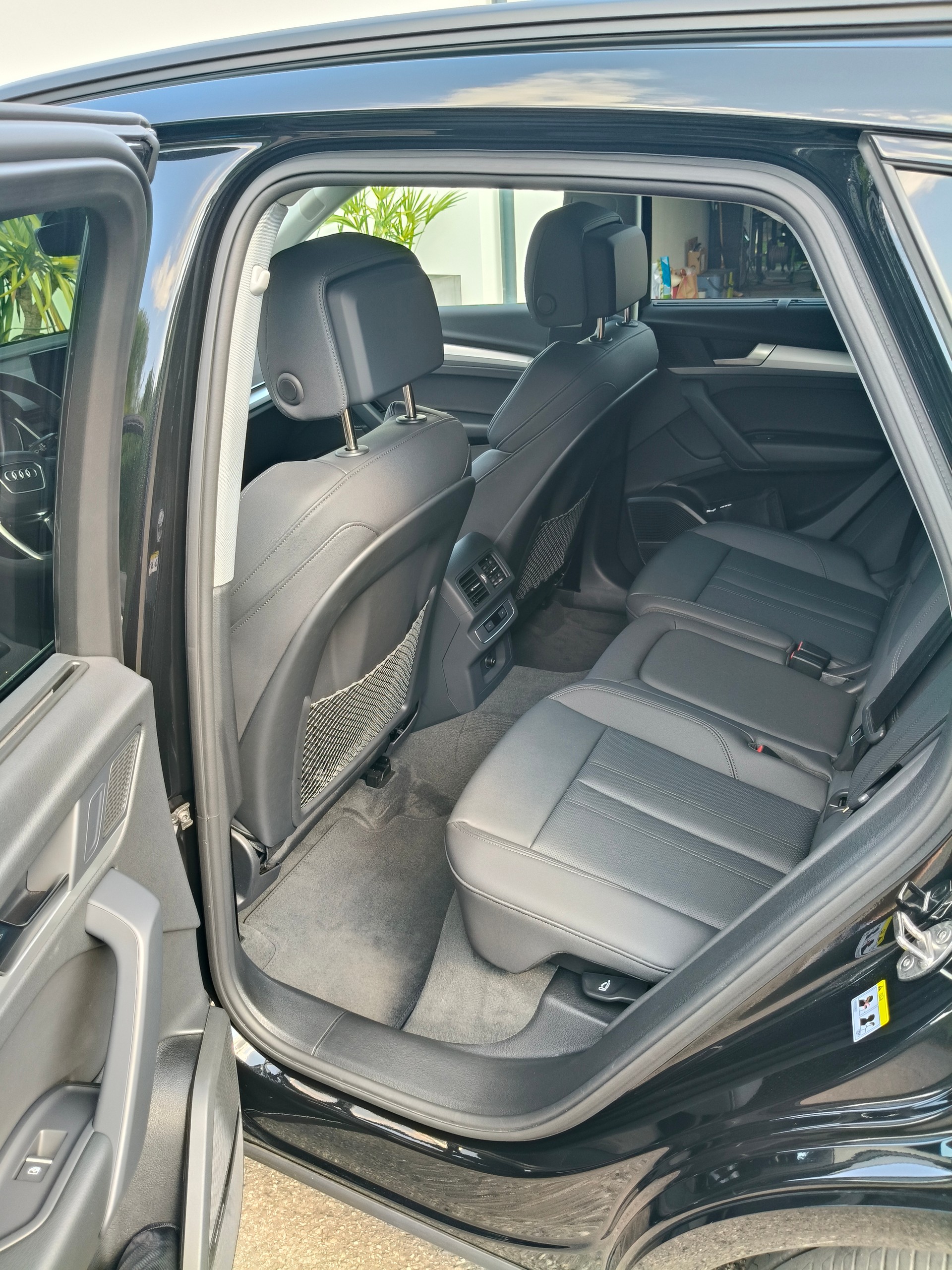 AUDI Q5 50 TFSI e PHEV S line quattro S-tronic-image-6