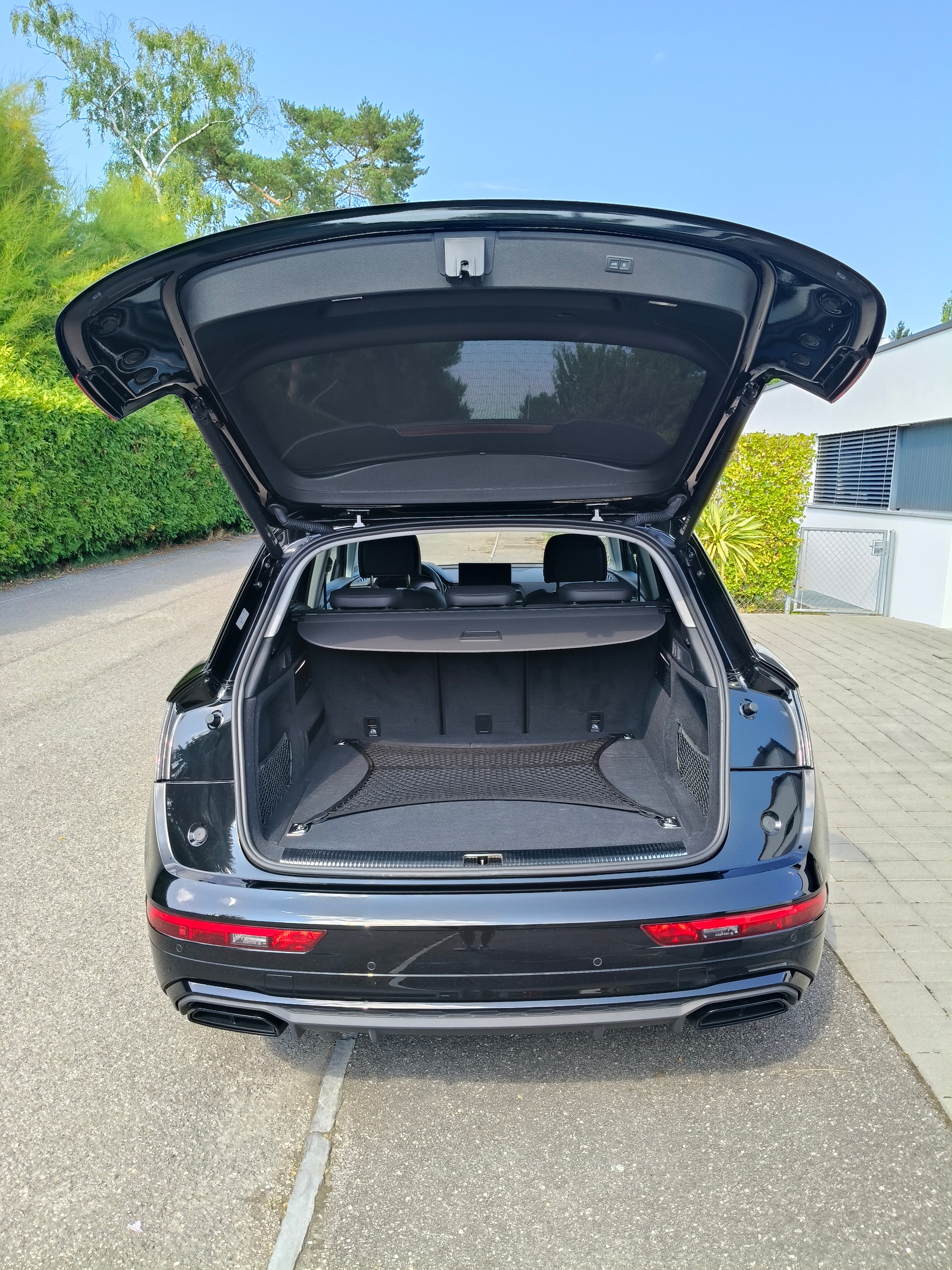 AUDI Q5 50 TFSI e PHEV S line quattro S-tronic-image-11