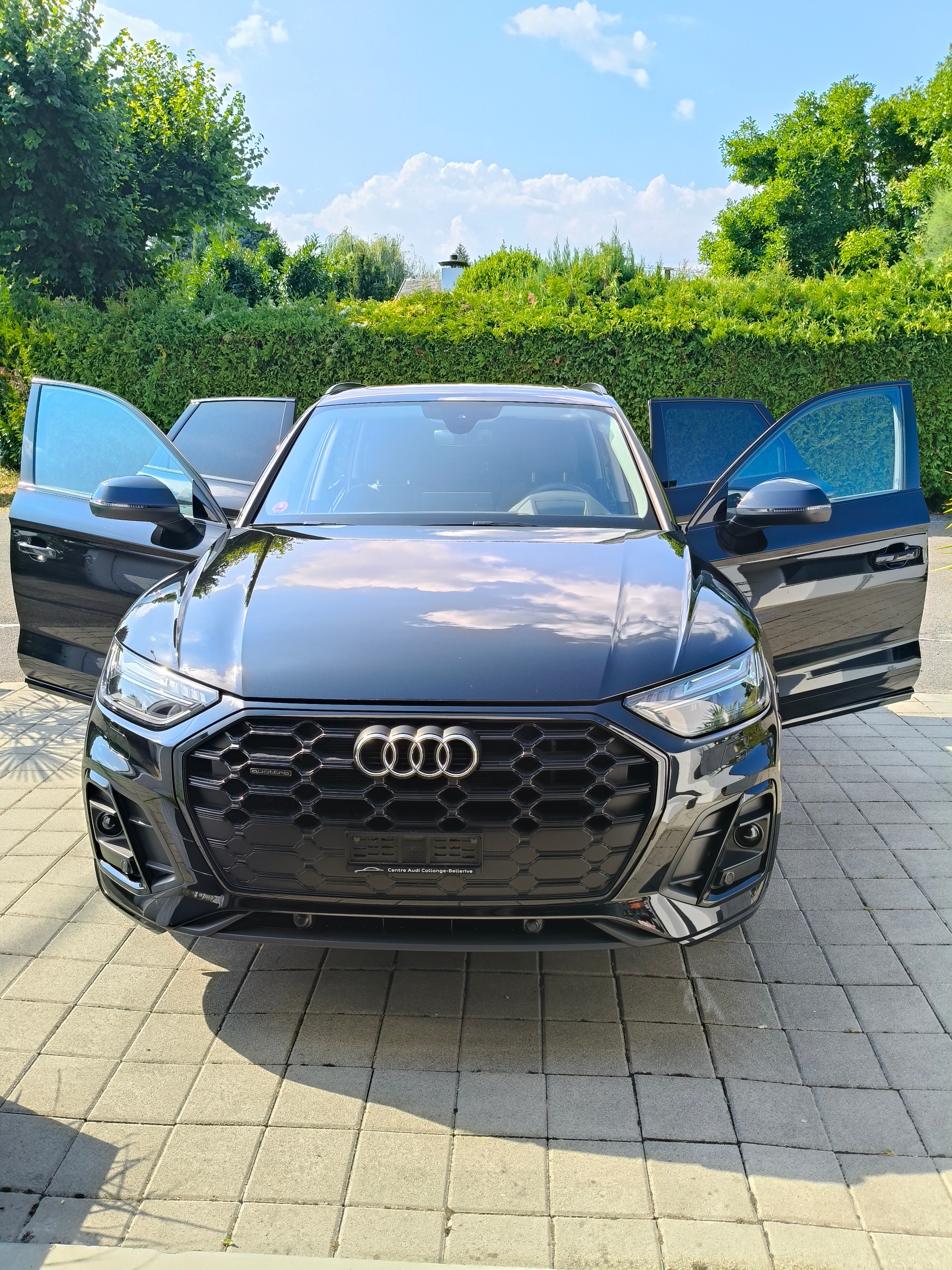 AUDI Q5 50 TFSI e PHEV S line quattro S-tronic-image-3