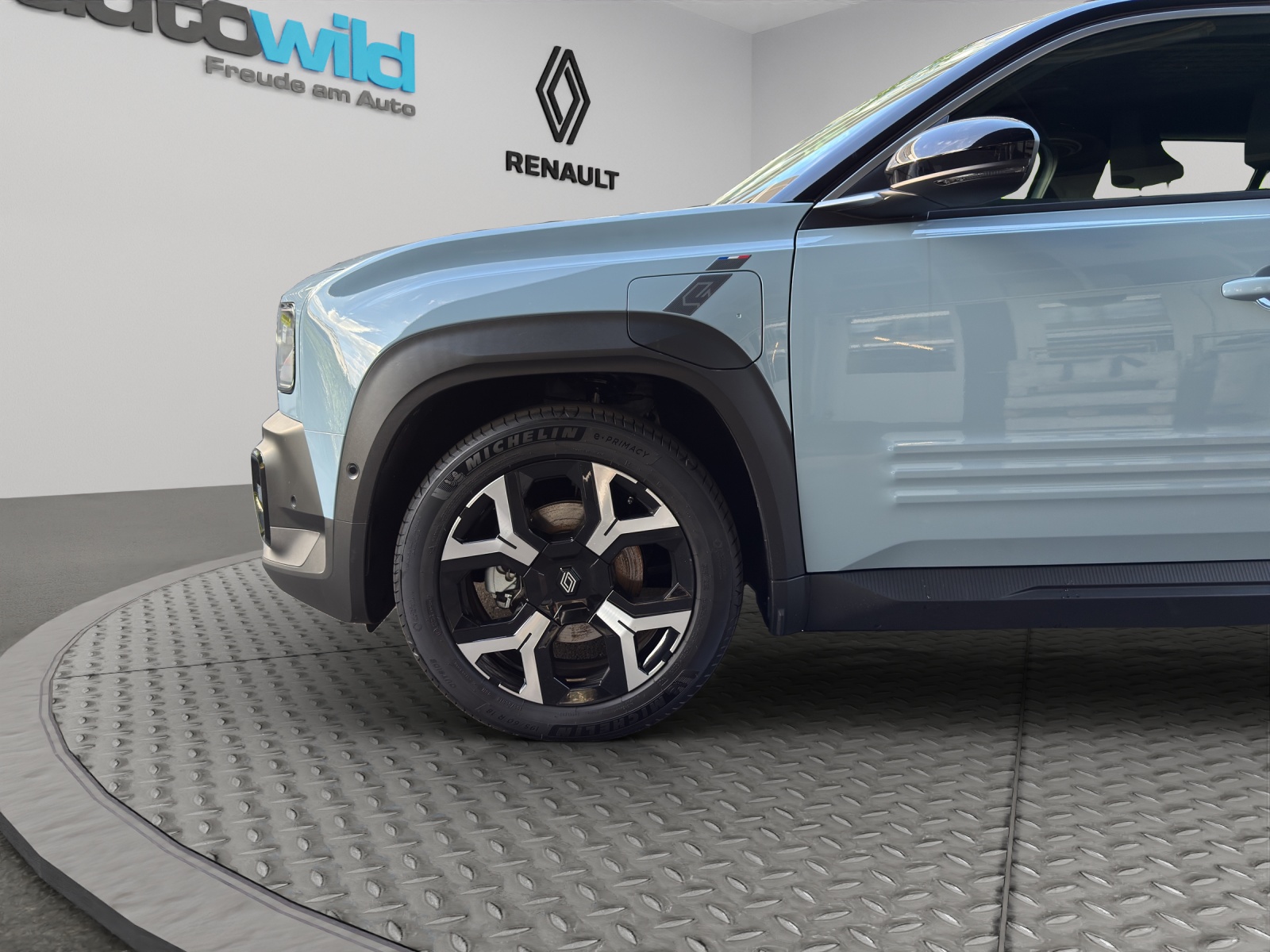 RENAULT R4 E-Tech Comfort Range 52 kWh Techno-image-10