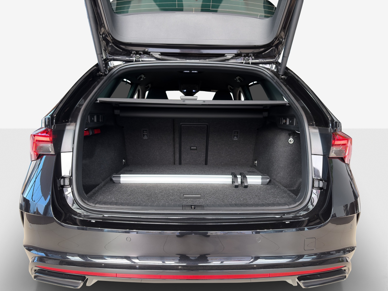 SKODA Octavia Combi 2.0 TSI DSG RS-image-12