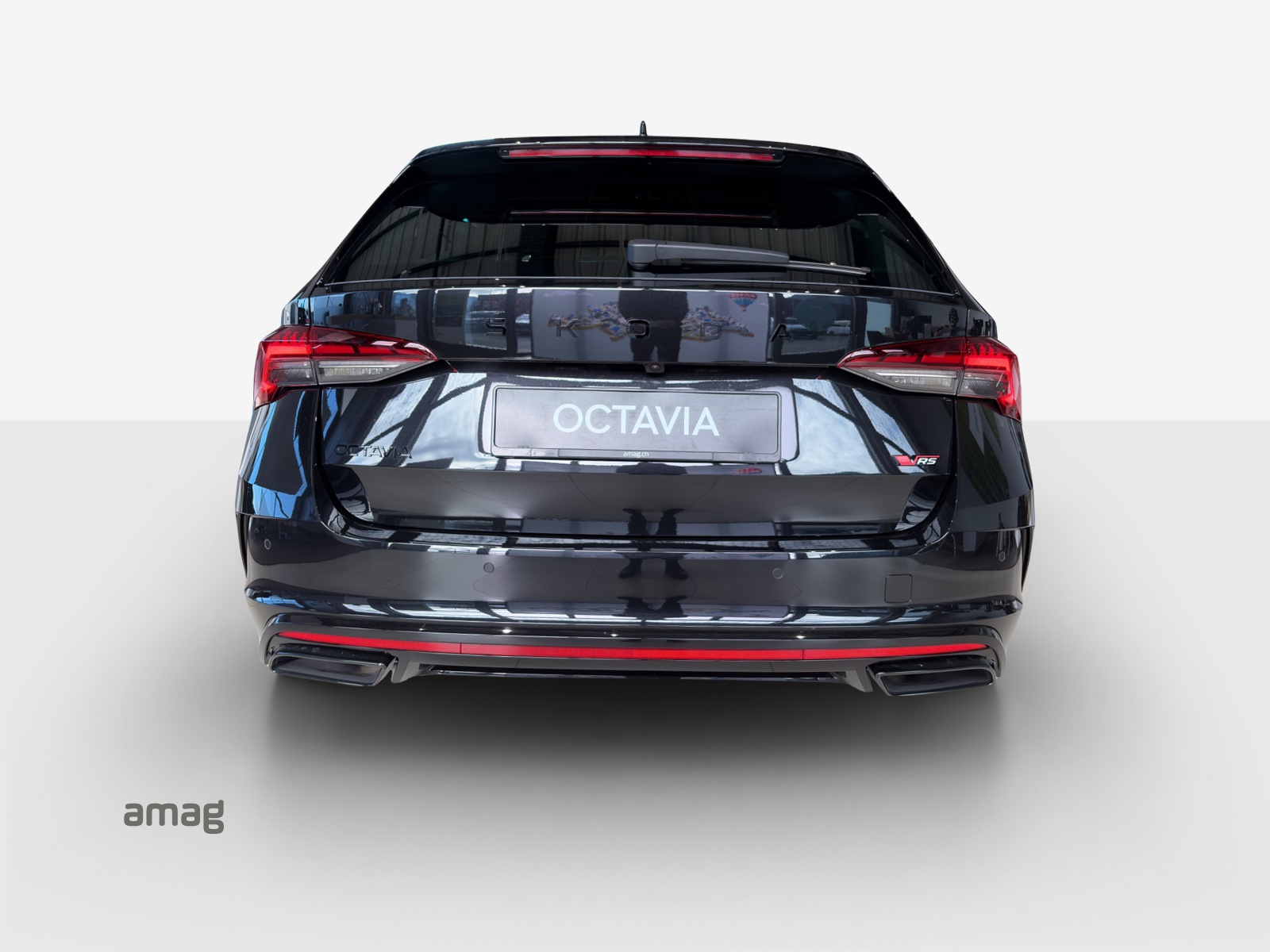 SKODA Octavia Combi 2.0 TSI DSG RS-image-3