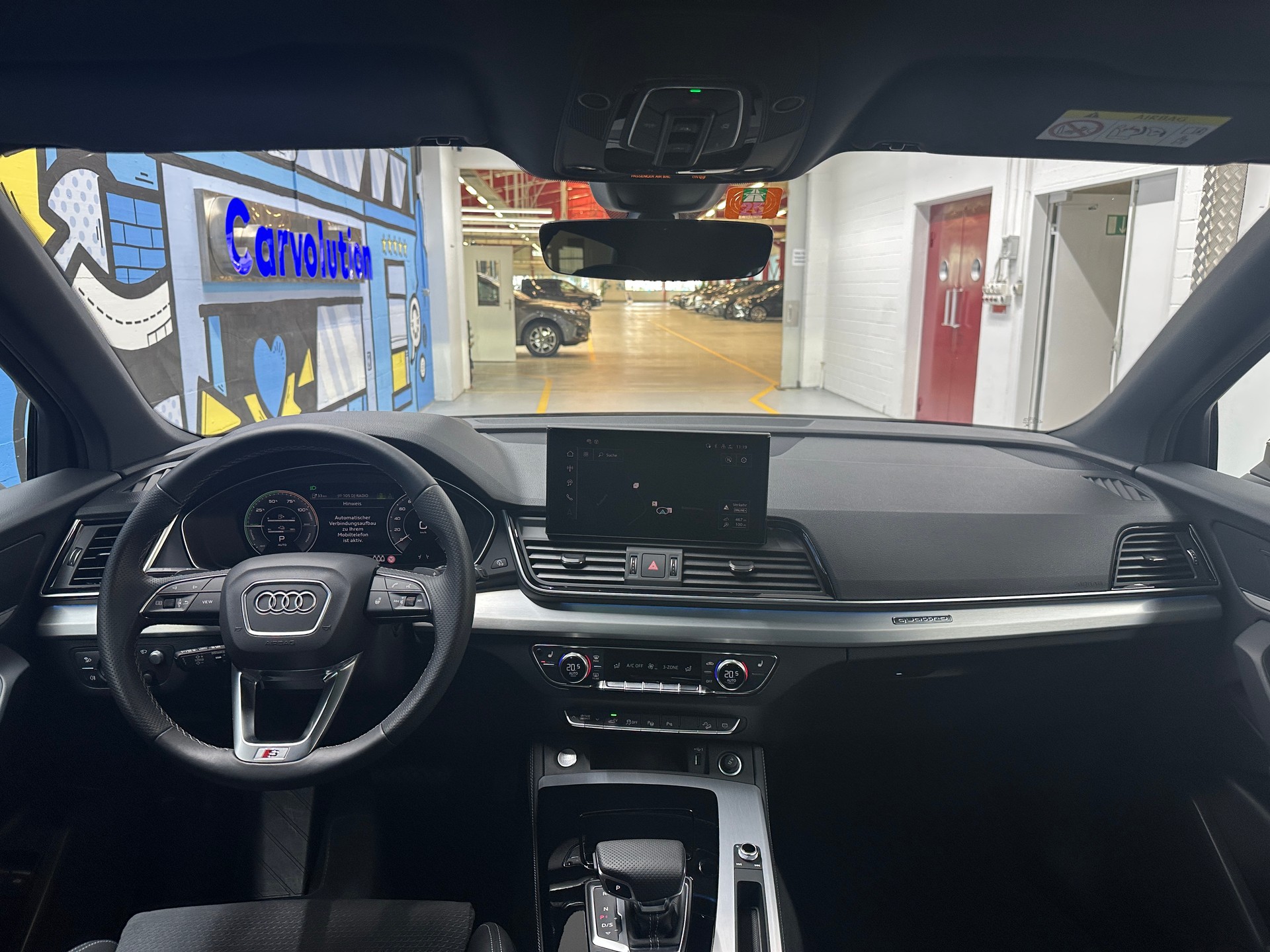 AUDI Q5 50 TFSI e quattro S line-image-10