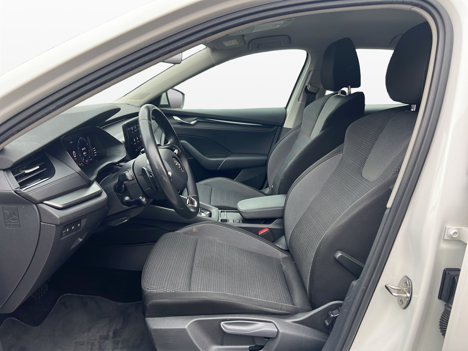 SKODA Octavia Combi 1.0 TSI mHEV DSG Ambition-image-8