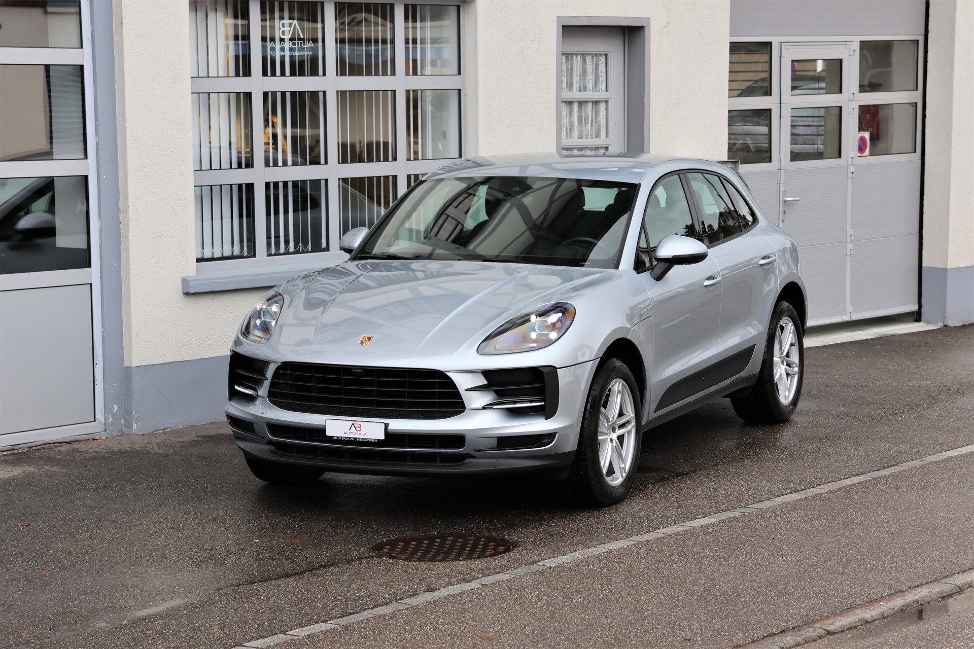 PORSCHE Macan PDK (CH)-image-0