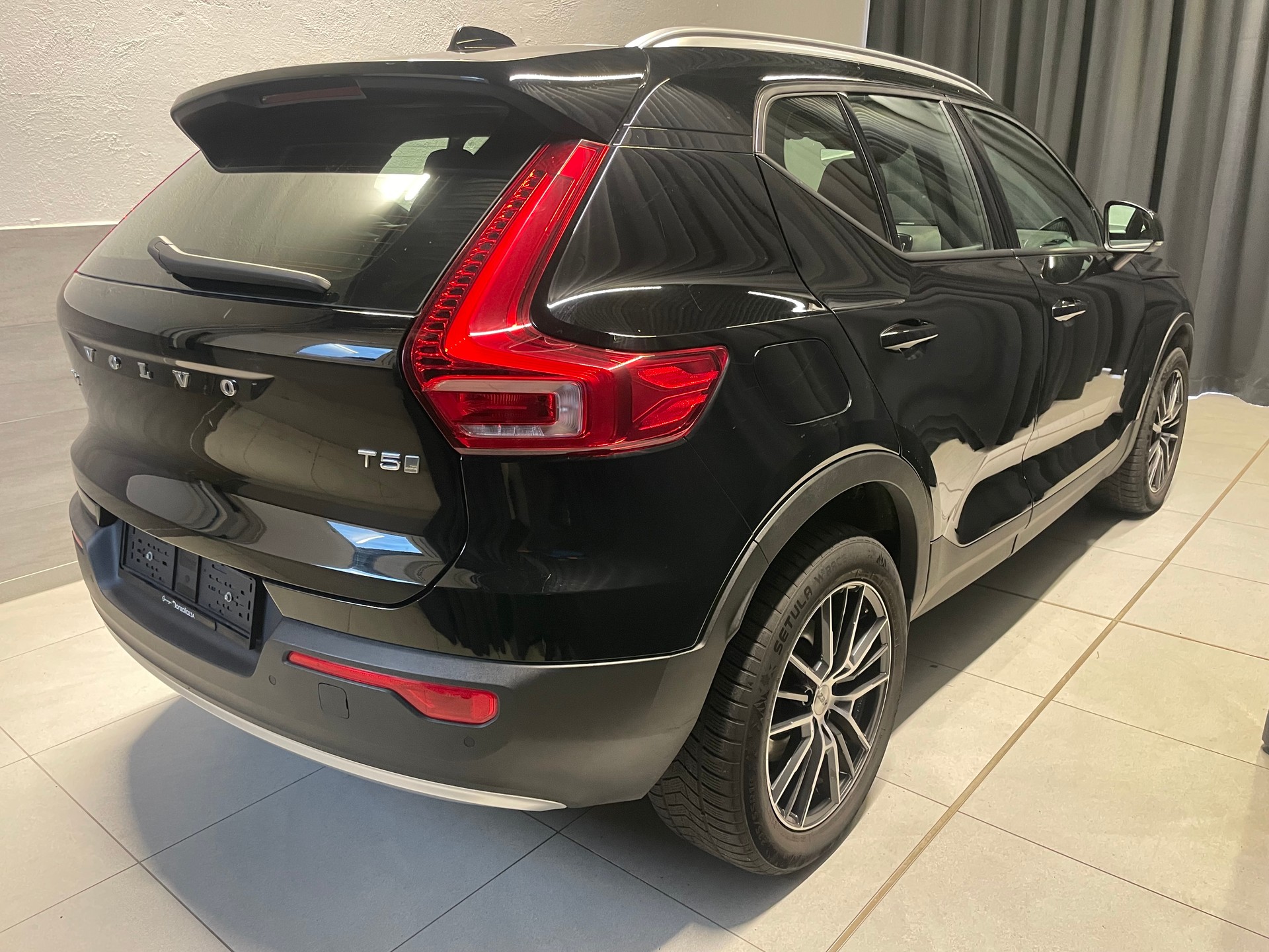 VOLVO XC40 T5 TwE Inscription Expression DCT(37)(M)-image-5