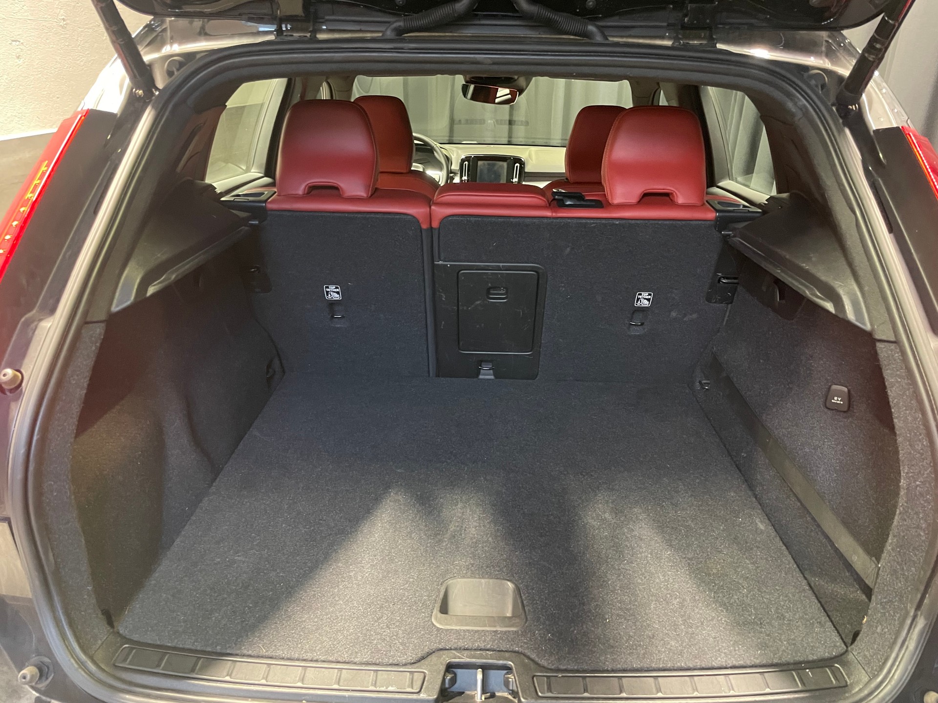 VOLVO XC40 T5 TwE Inscription Expression DCT(37)(M)-image-16